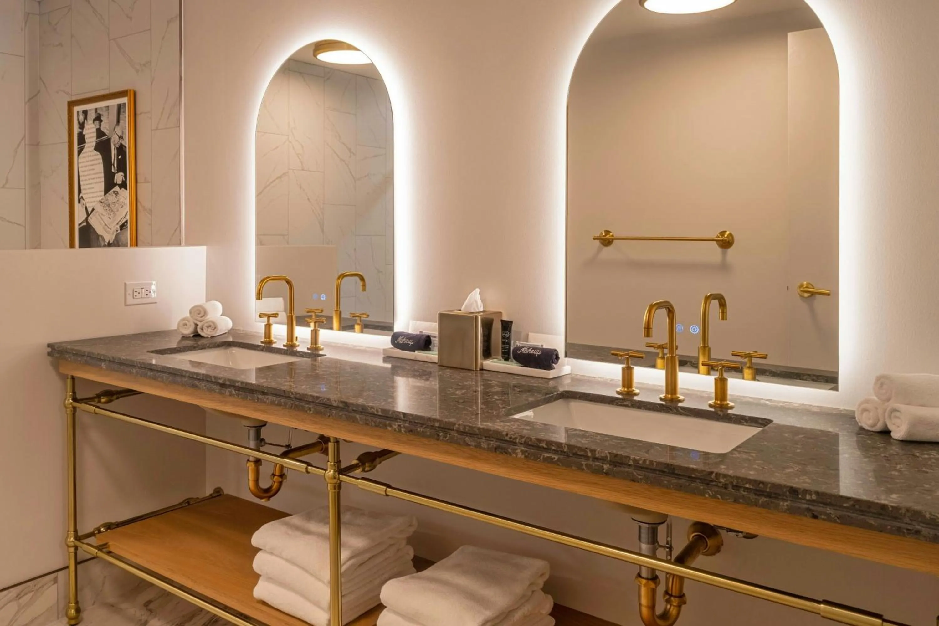 Photo of the whole room in The Publisher, Downtown Fredericksburg, a Tribute Portfolio Hotel