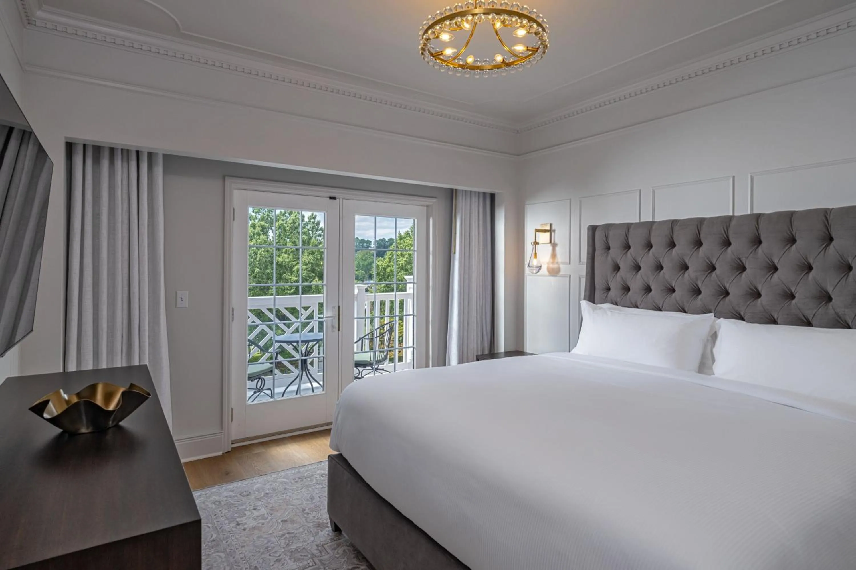 Photo of the whole room, Bed in The Publisher, Downtown Fredericksburg, a Tribute Portfolio Hotel