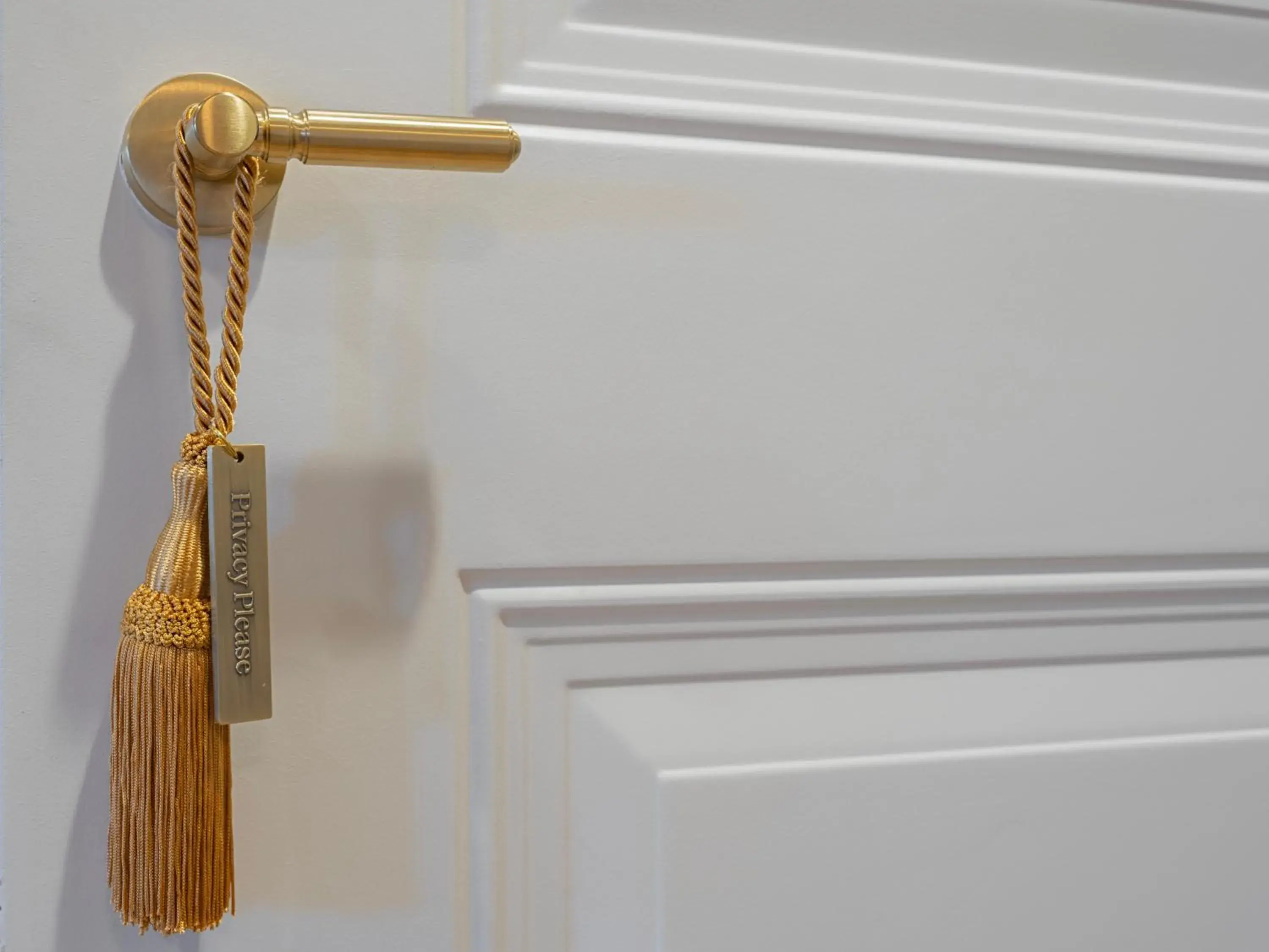 Deluxe King Room with Balcony in The Publisher, Downtown Fredericksburg, a Tribute Portfolio Hotel Deluxe King Room with Balcony in The Publisher, Downtown Fredericksburg, a Tribute Portfolio Hotel