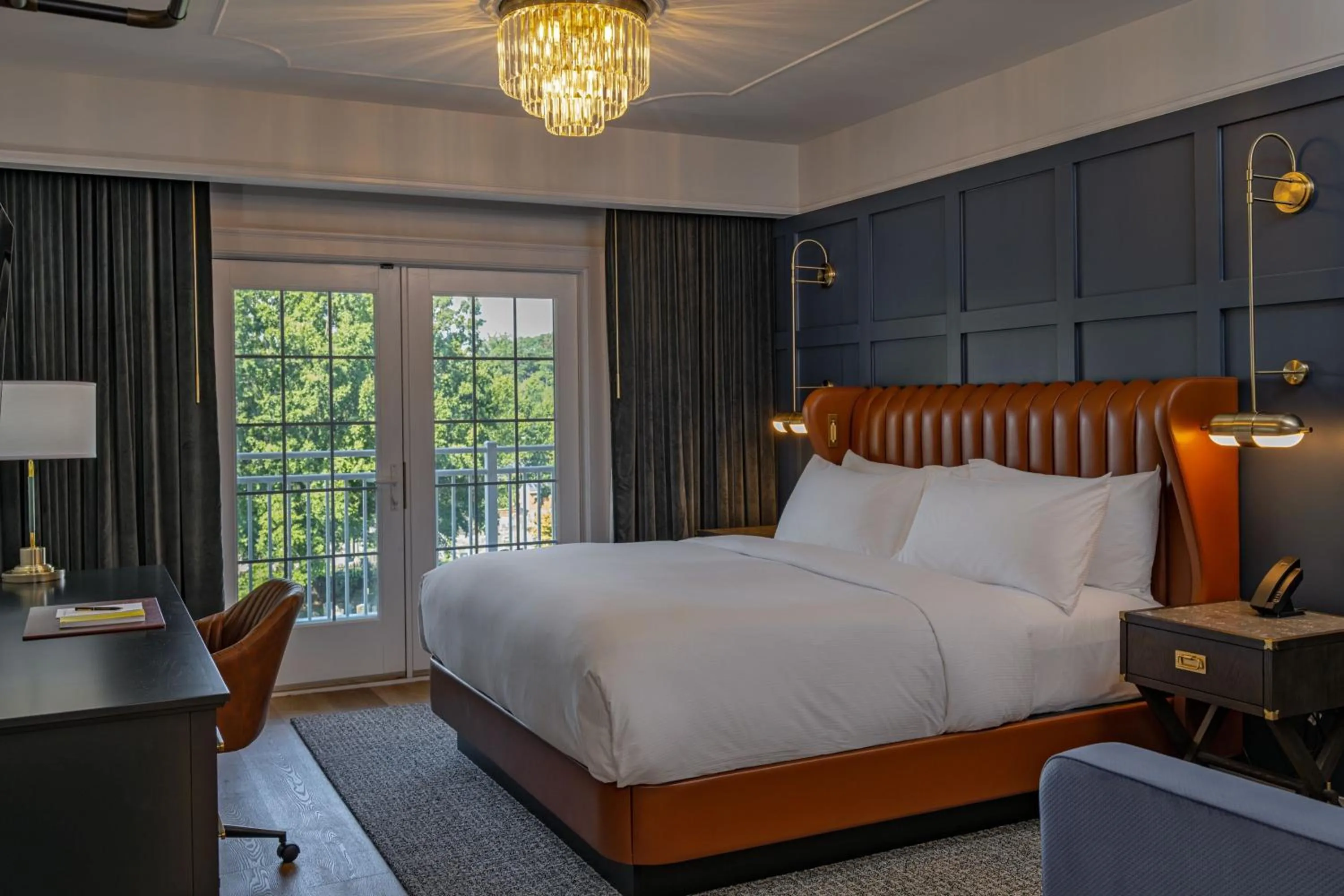 Photo of the whole room, Bed in The Publisher, Downtown Fredericksburg, a Tribute Portfolio Hotel