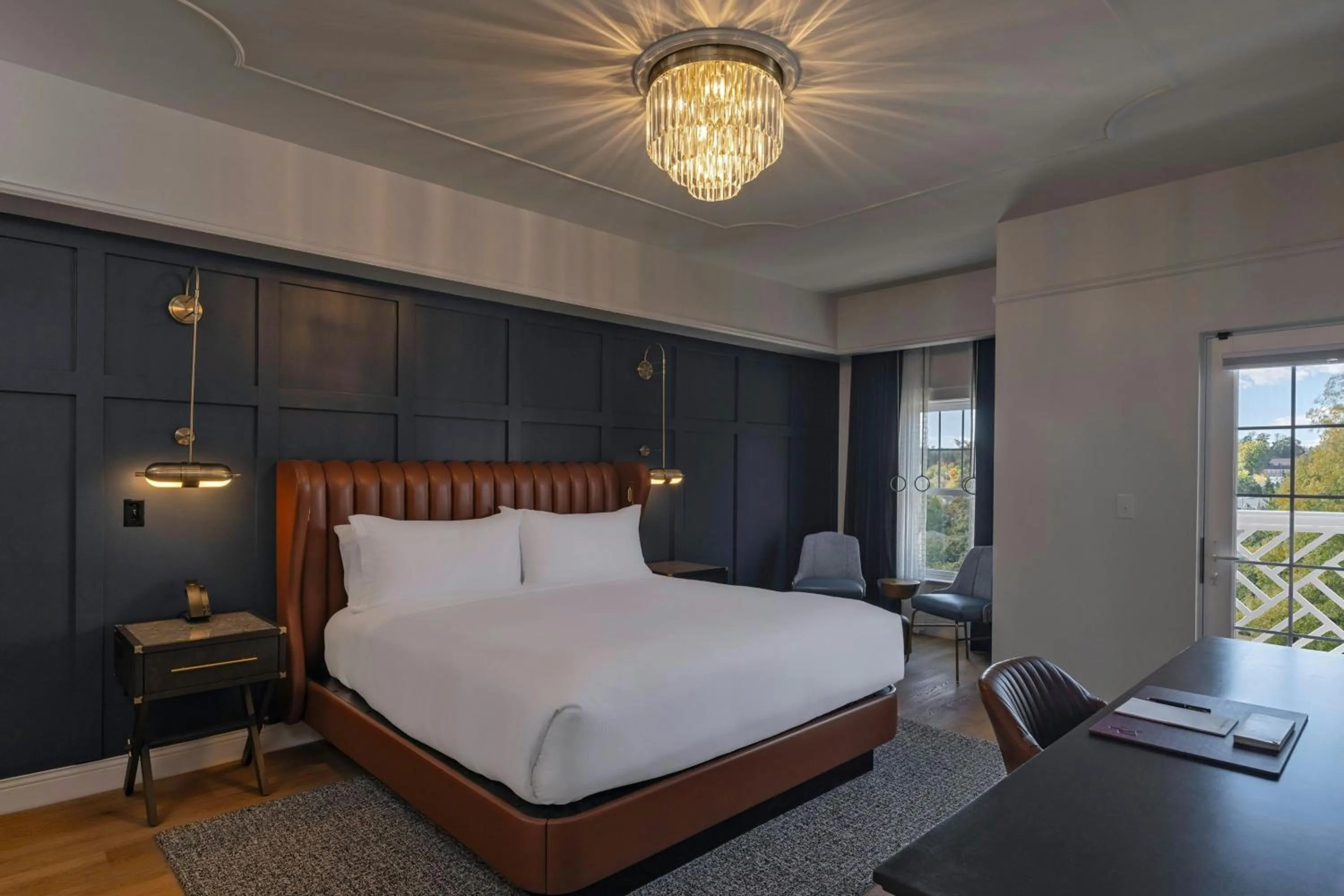 Bedroom, Bed in The Publisher, Downtown Fredericksburg, a Tribute Portfolio Hotel