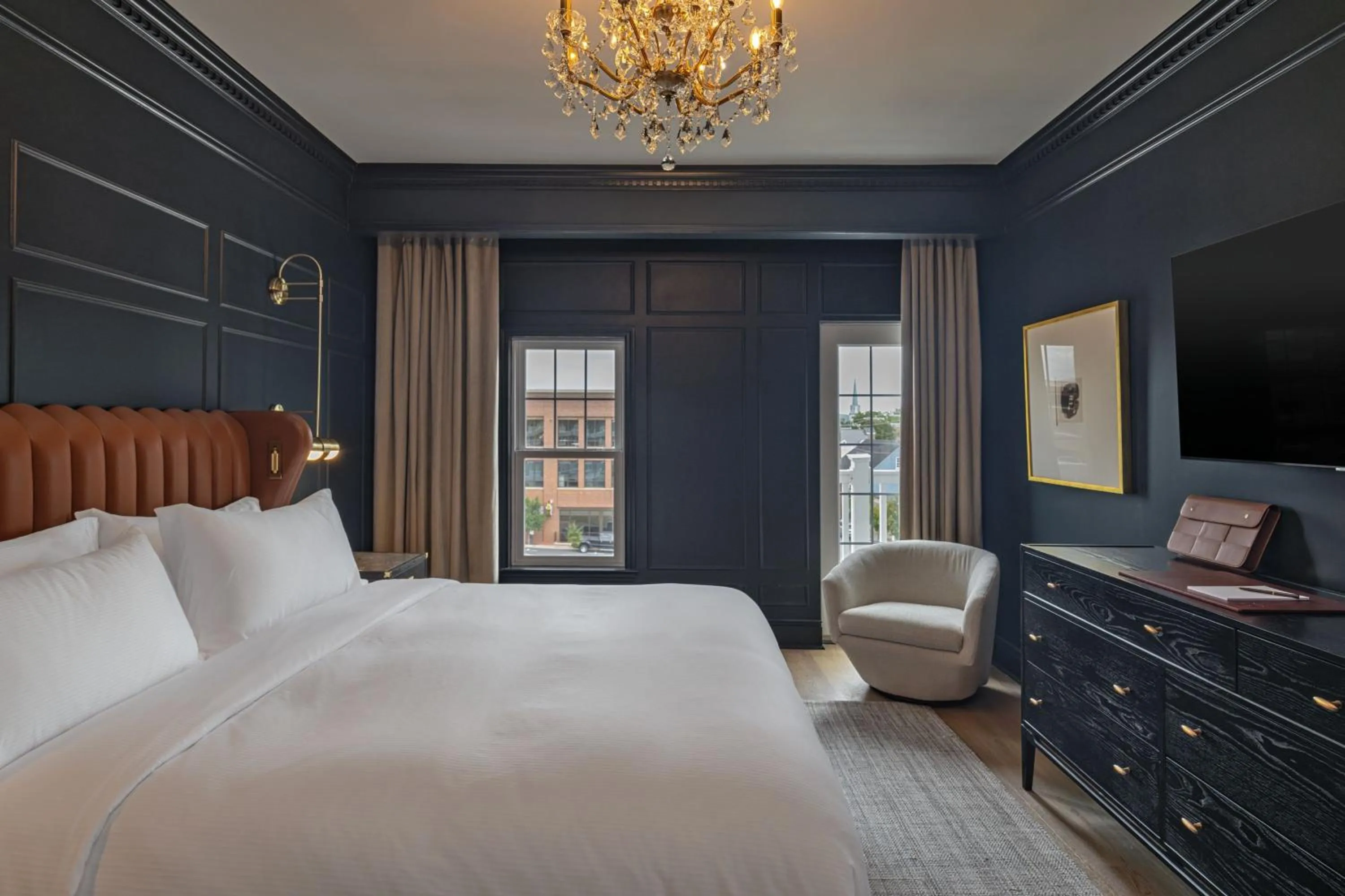 Photo of the whole room, Bed in The Publisher, Downtown Fredericksburg, a Tribute Portfolio Hotel