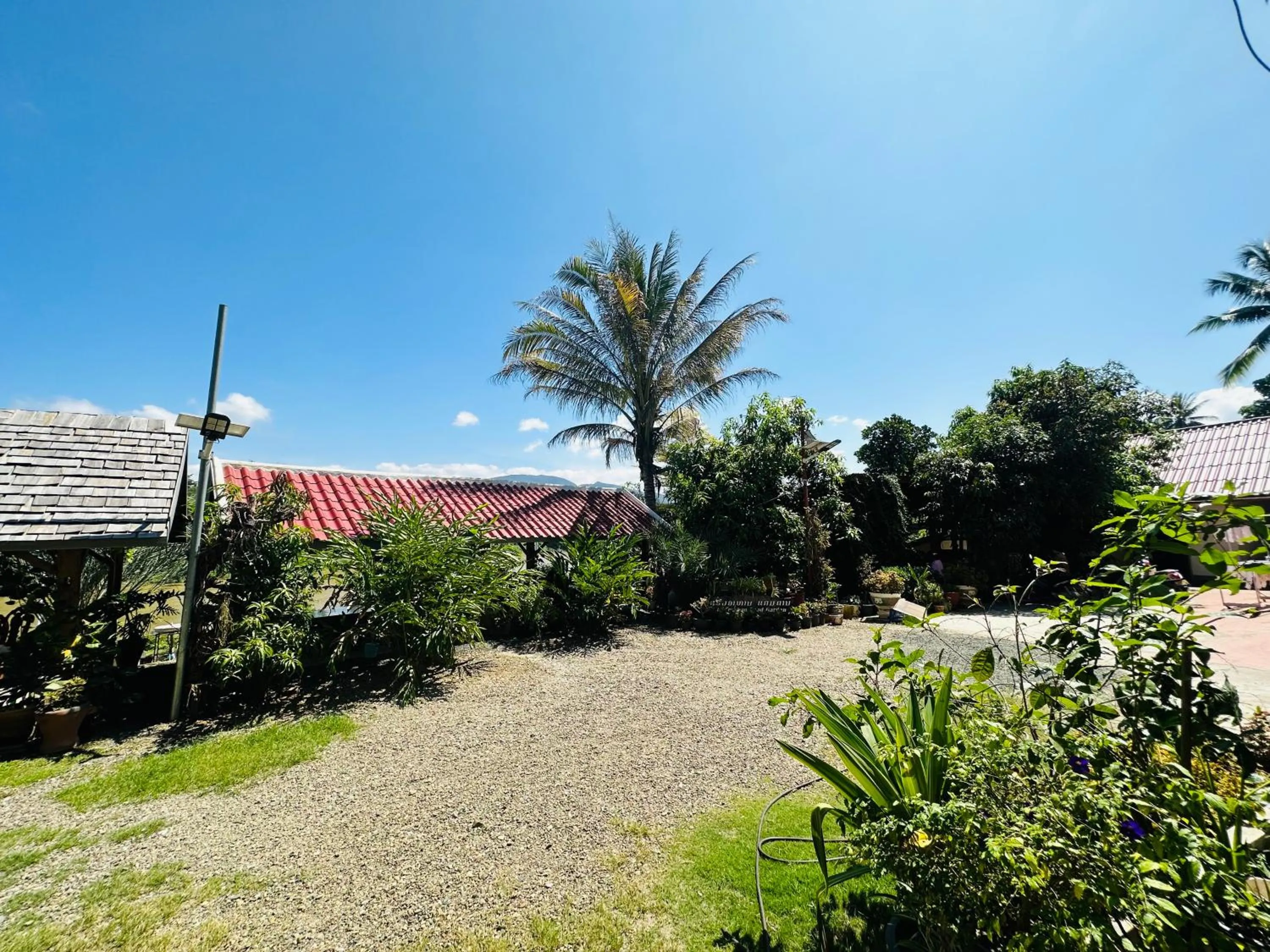 Spring in Kingkham Riverside Hotel