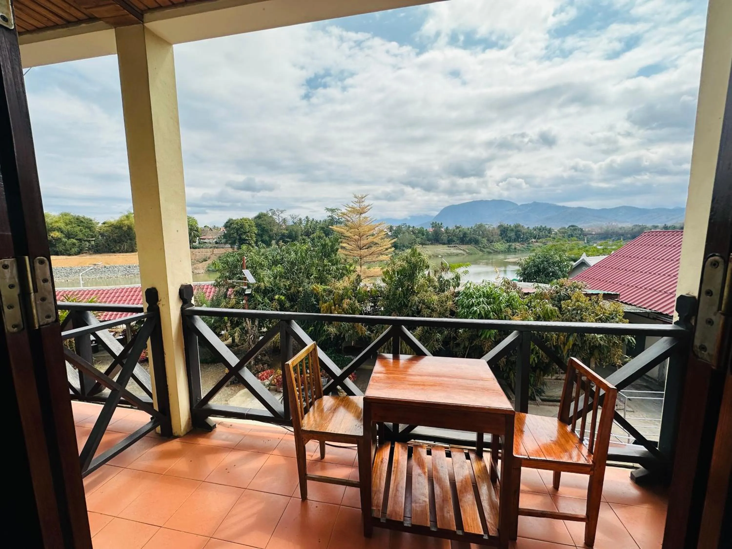 Balcony/Terrace in Kingkham Riverside Hotel