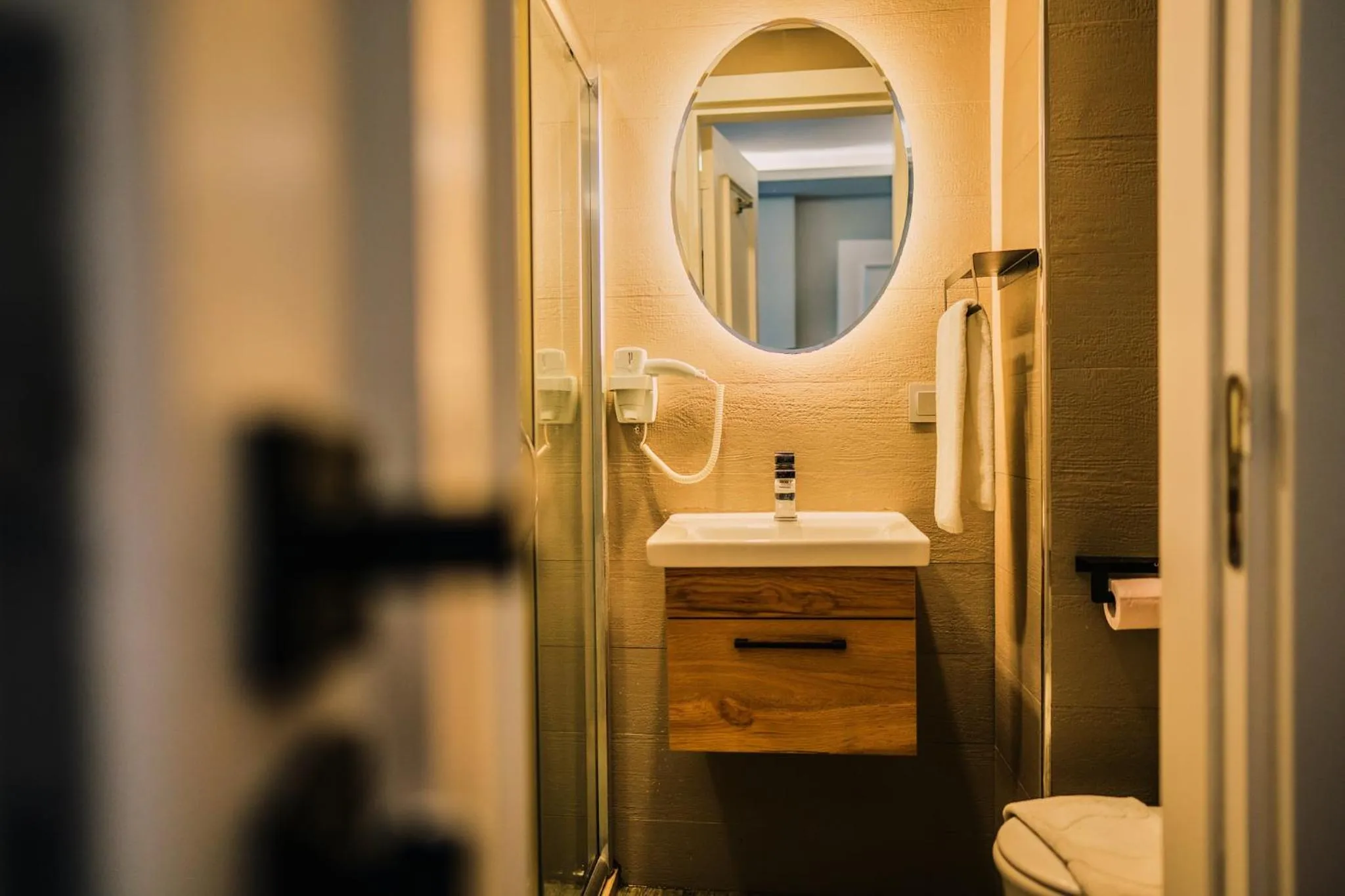 Shower in Taksim Santa Lucia Hotel