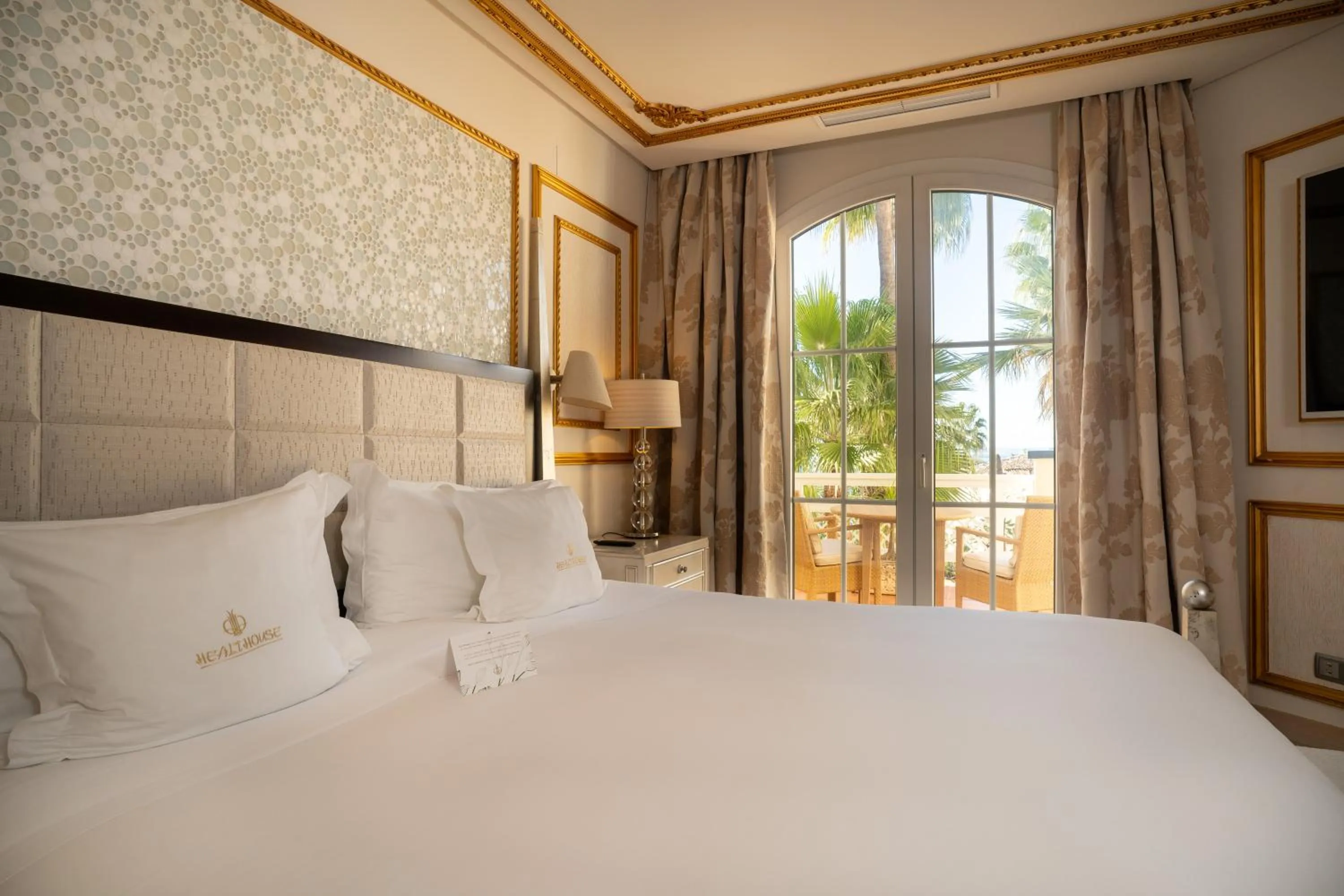 Bed in Grand Hotel Las Dunas