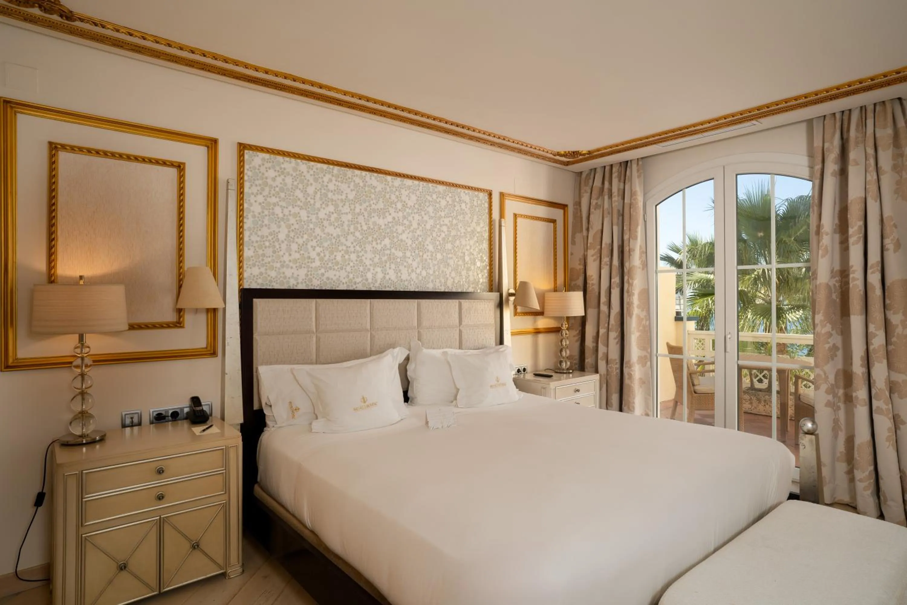 Bed in Grand Hotel Las Dunas