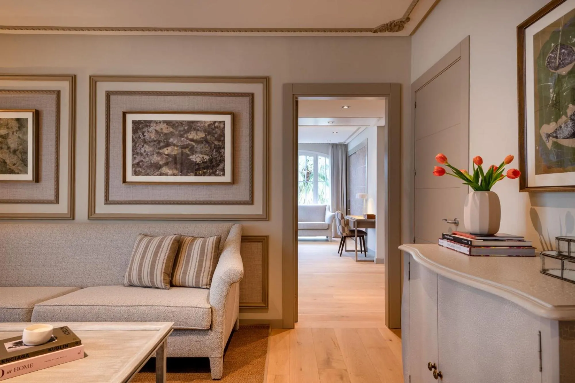 Living room in Grand Hotel Las Dunas