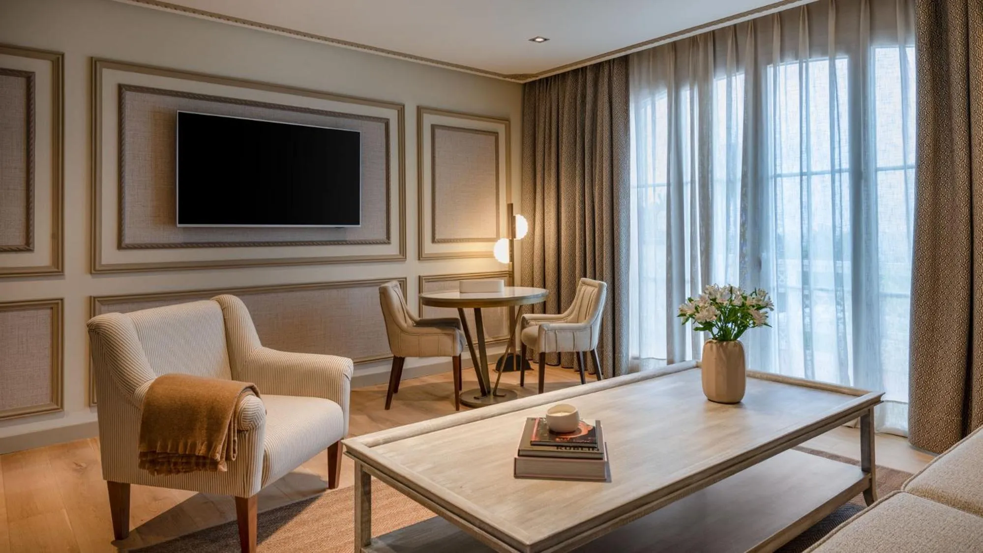 Living room in Grand Hotel Las Dunas