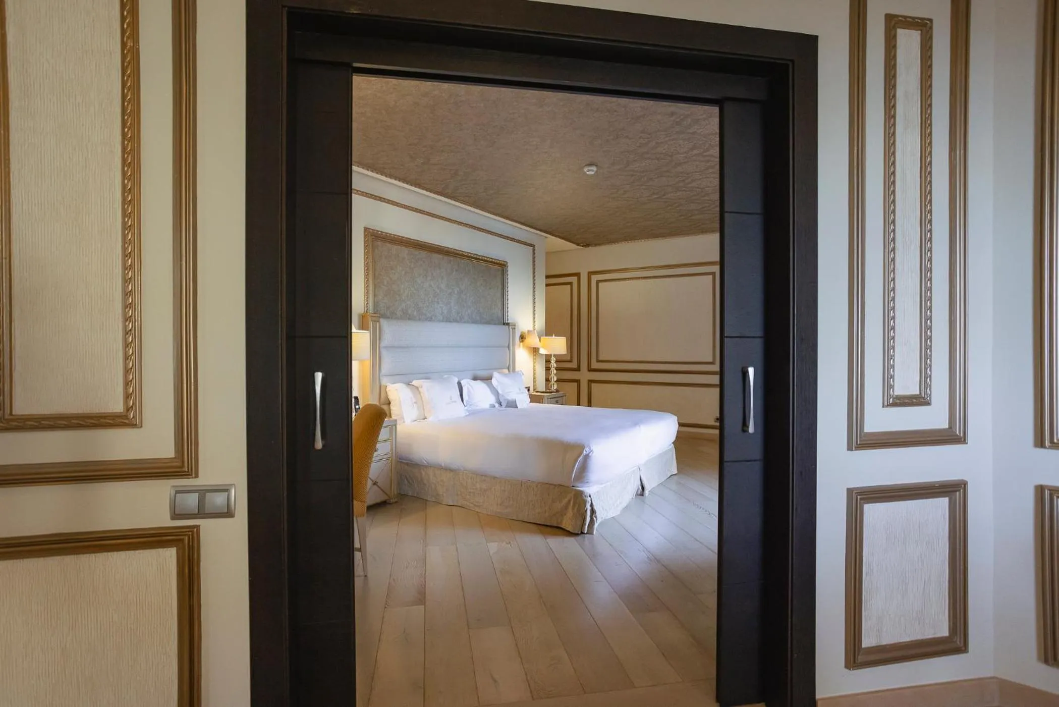 Bed in Grand Hotel Las Dunas