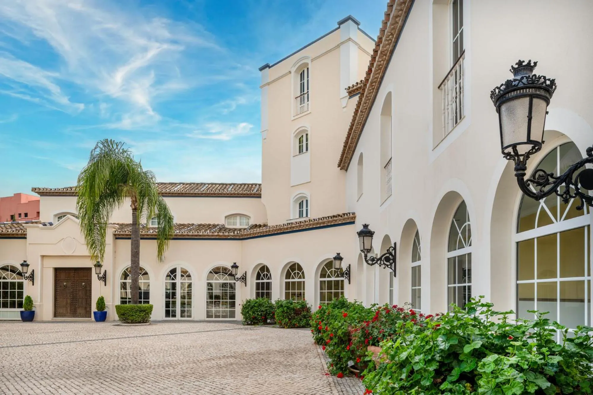 Property building in Grand Hotel Las Dunas