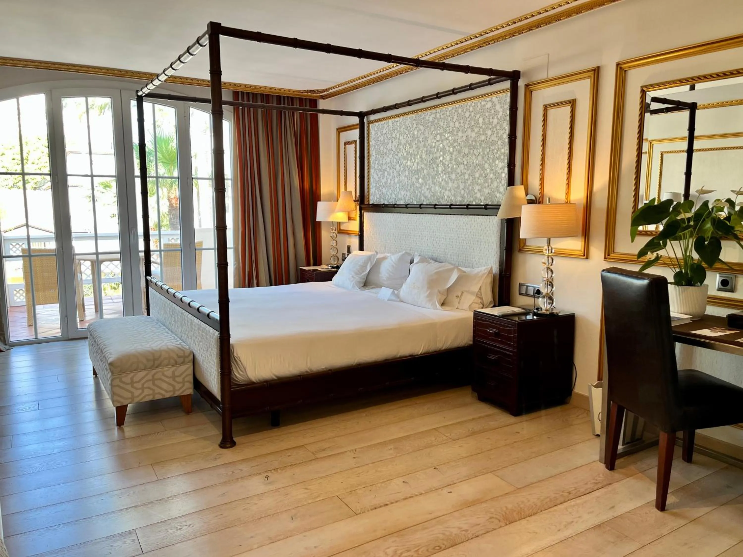 Bed in Grand Hotel Las Dunas