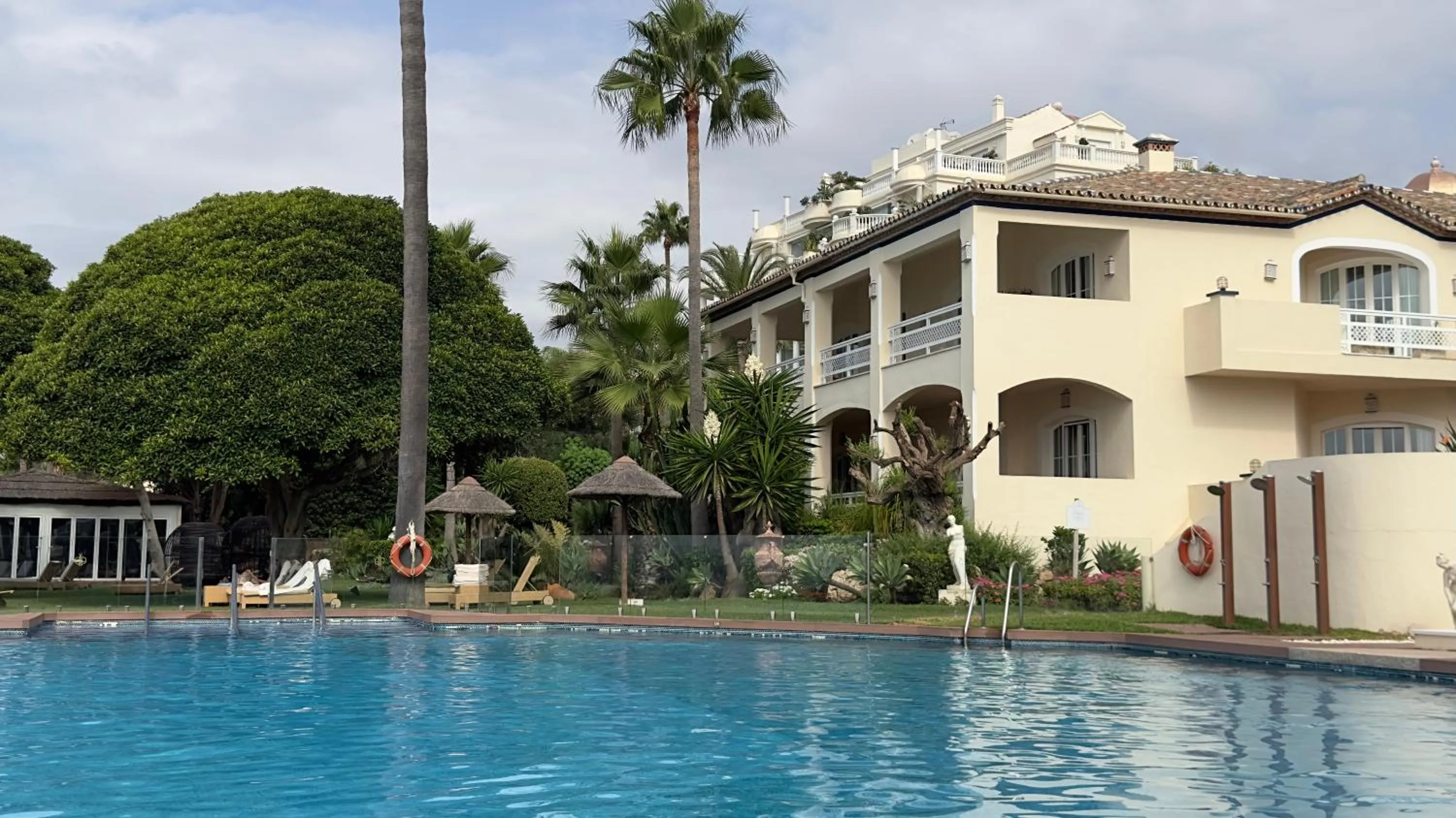 Swimming pool in Grand Hotel Las Dunas