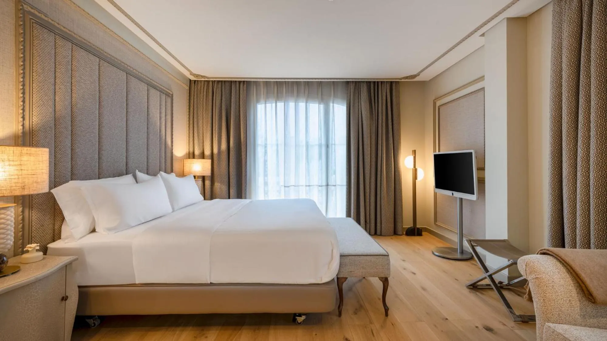 Bed in Grand Hotel Las Dunas