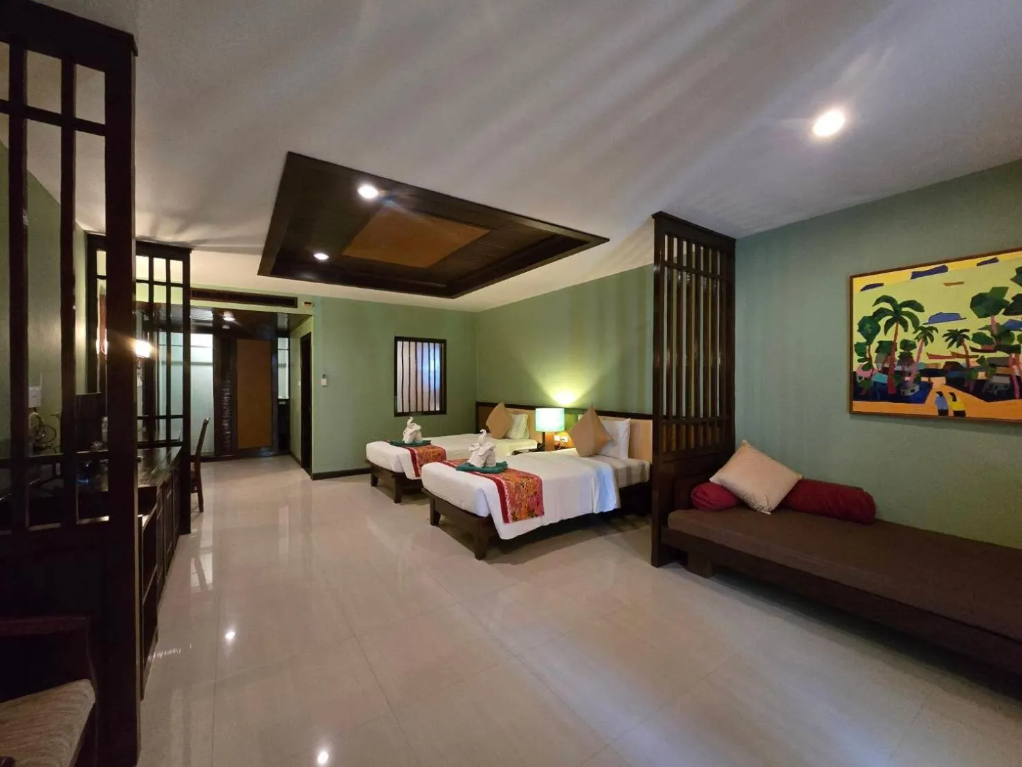 Bed in Hotel and Beach Bungalow at Lanta Resort
