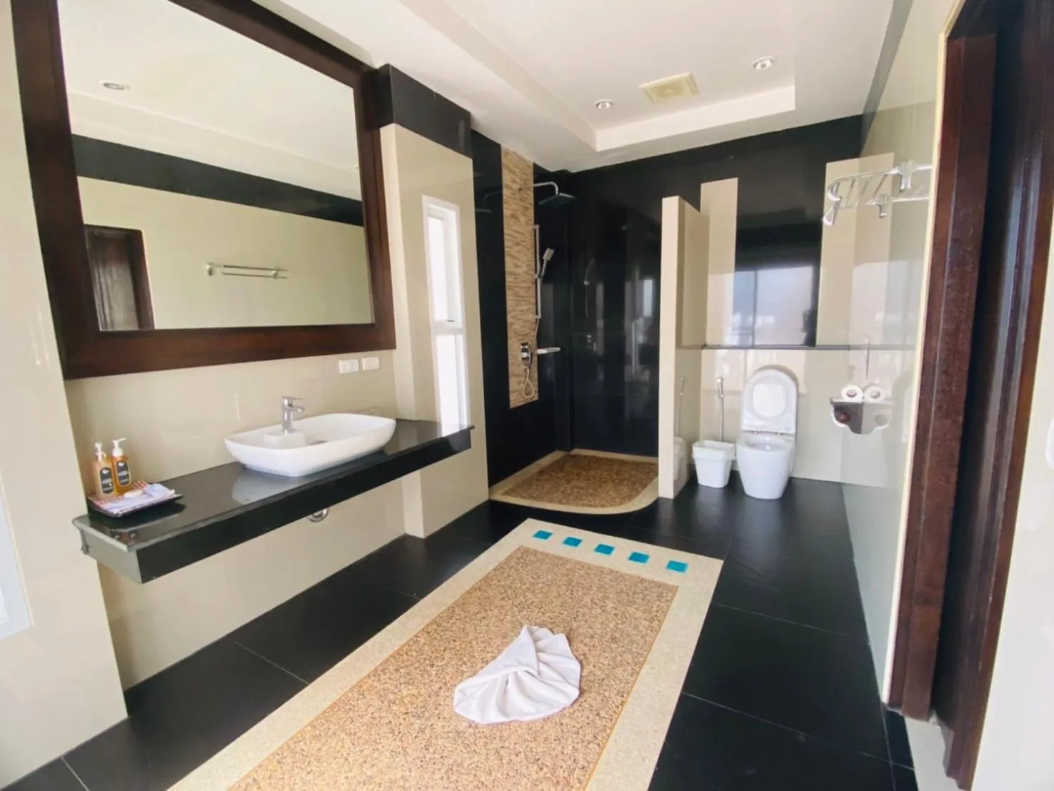 Bathroom in Hotel and Beach Bungalow at Lanta Resort