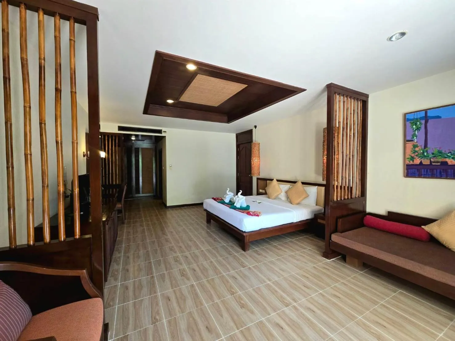 Bed in Hotel and Beach Bungalow at Lanta Resort