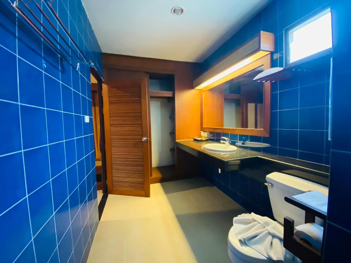 Bathroom in Hotel and Beach Bungalow at Lanta Resort