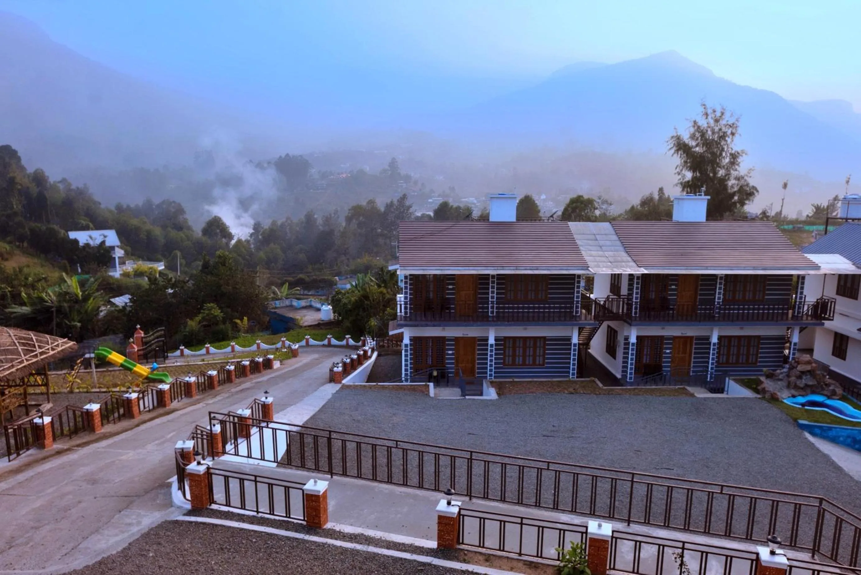 Facade/entrance in Moon Wings Mountain Resort, Kanthalloor