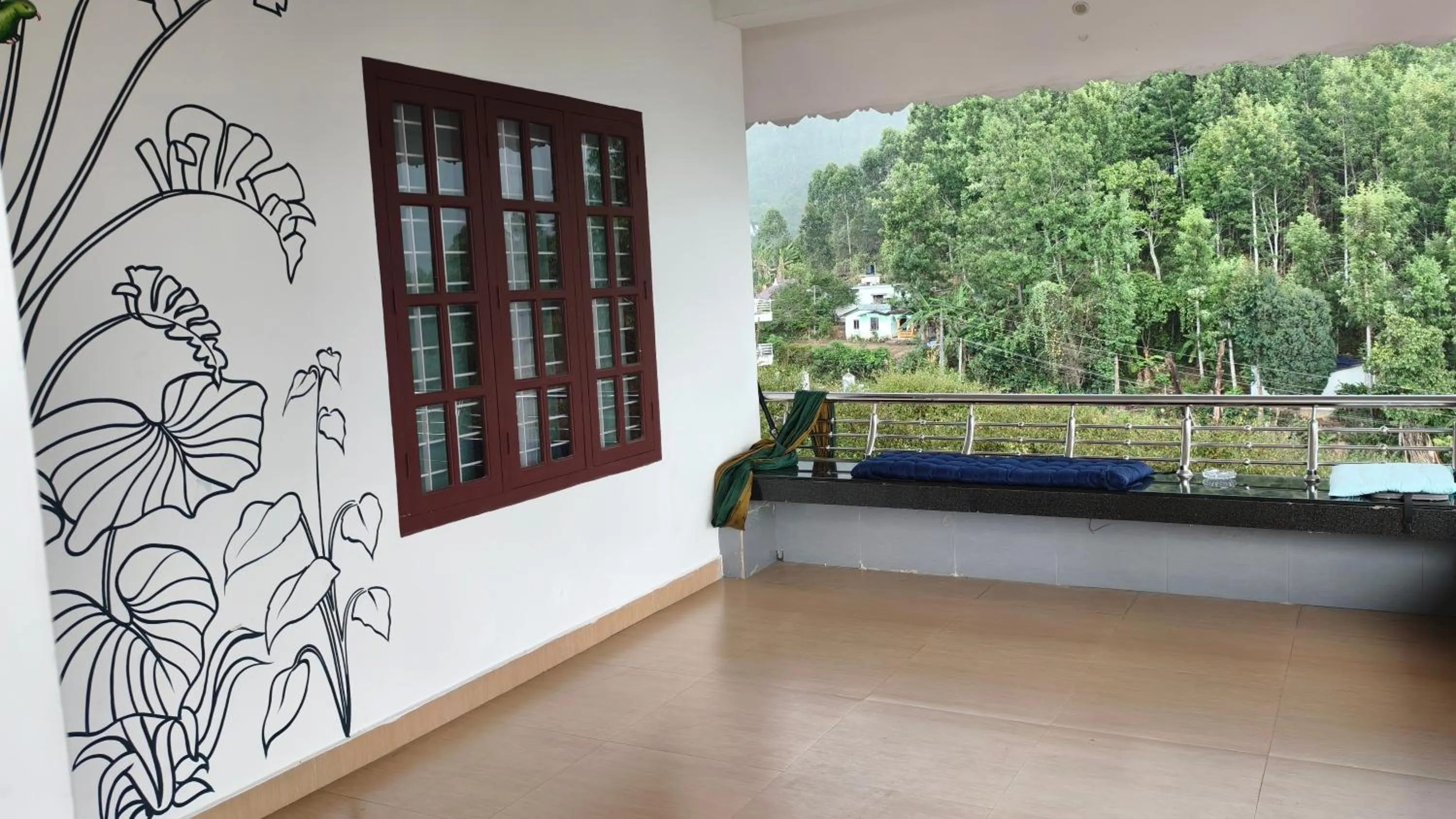 Balcony/Terrace in Moon Wings Mountain Resort, Kanthalloor