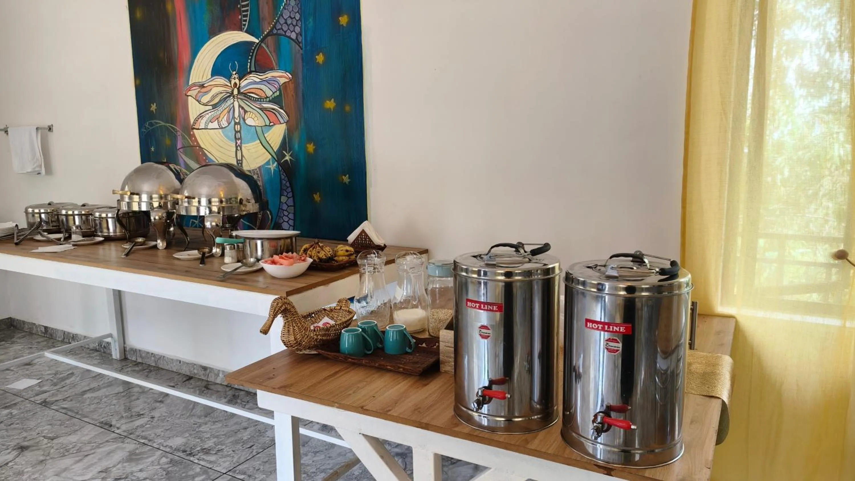 Restaurant/places to eat in Moon Wings Mountain Resort, Kanthalloor