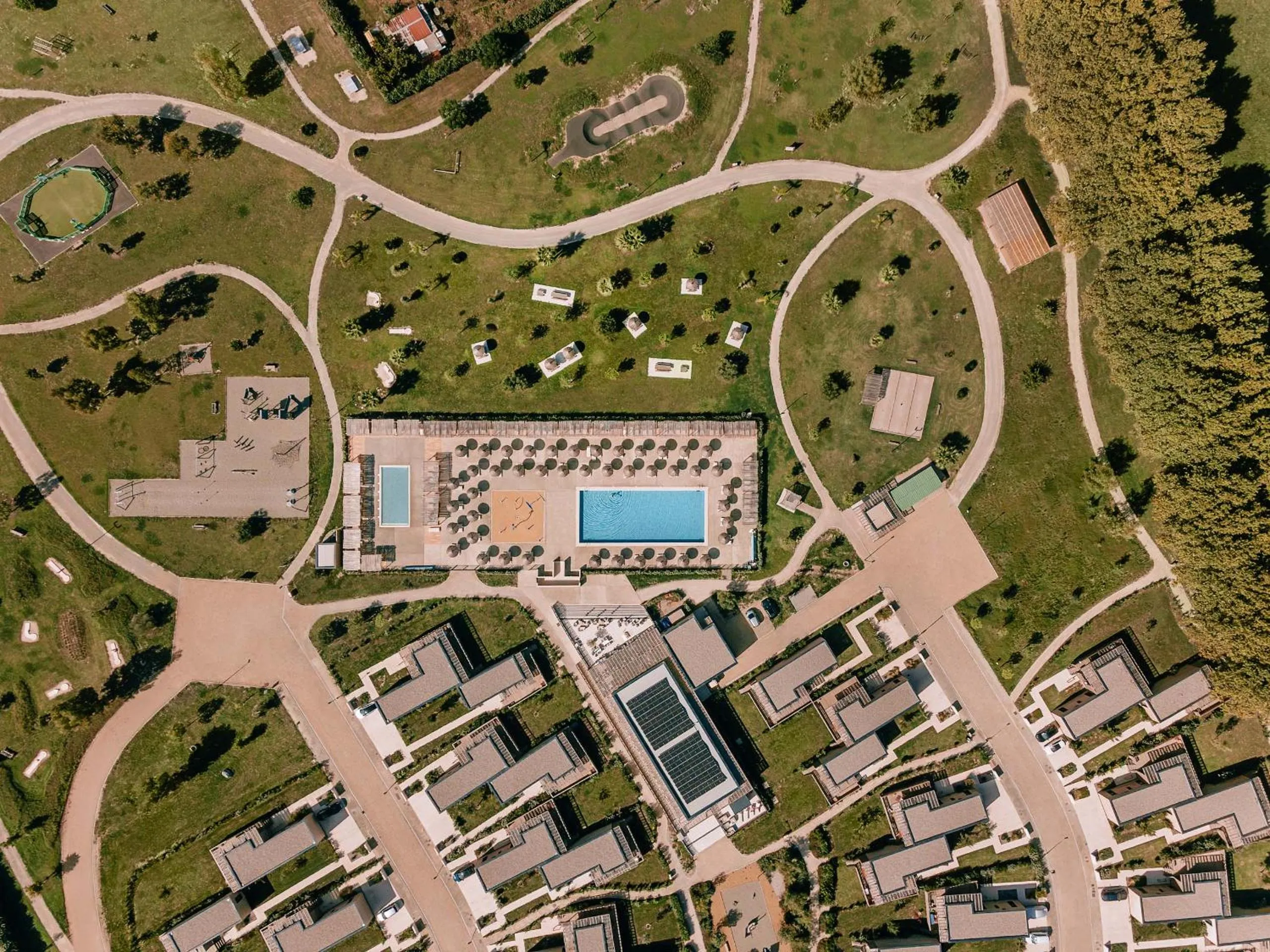 Bird's eye view in Résidence Pierre & Vacances Premium Domaine du Golfe du Lion