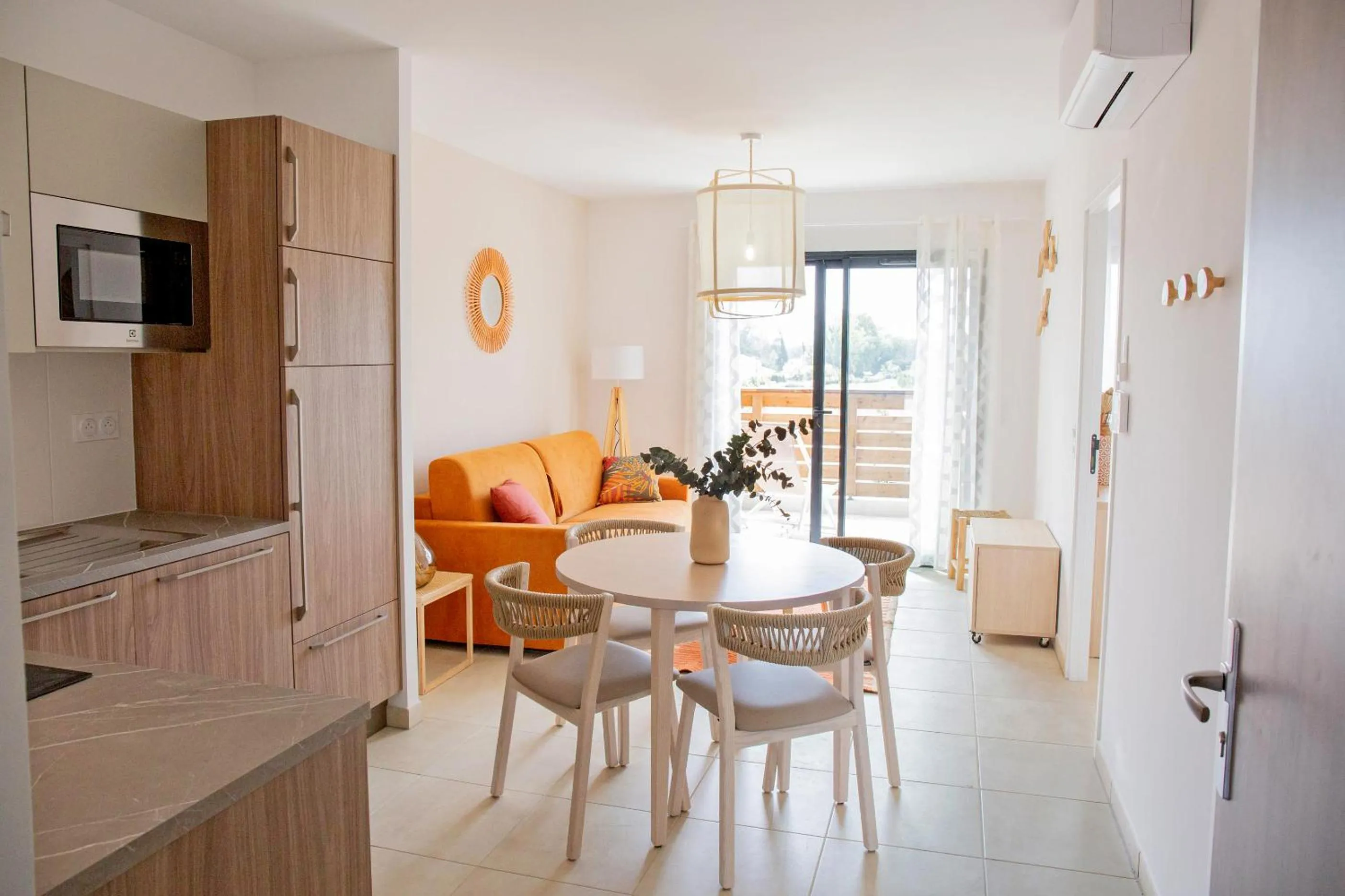 Day in Résidence Pierre & Vacances Premium Domaine du Golfe du Lion