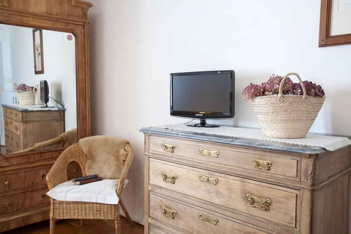 TV and multimedia in Hotel Funivia