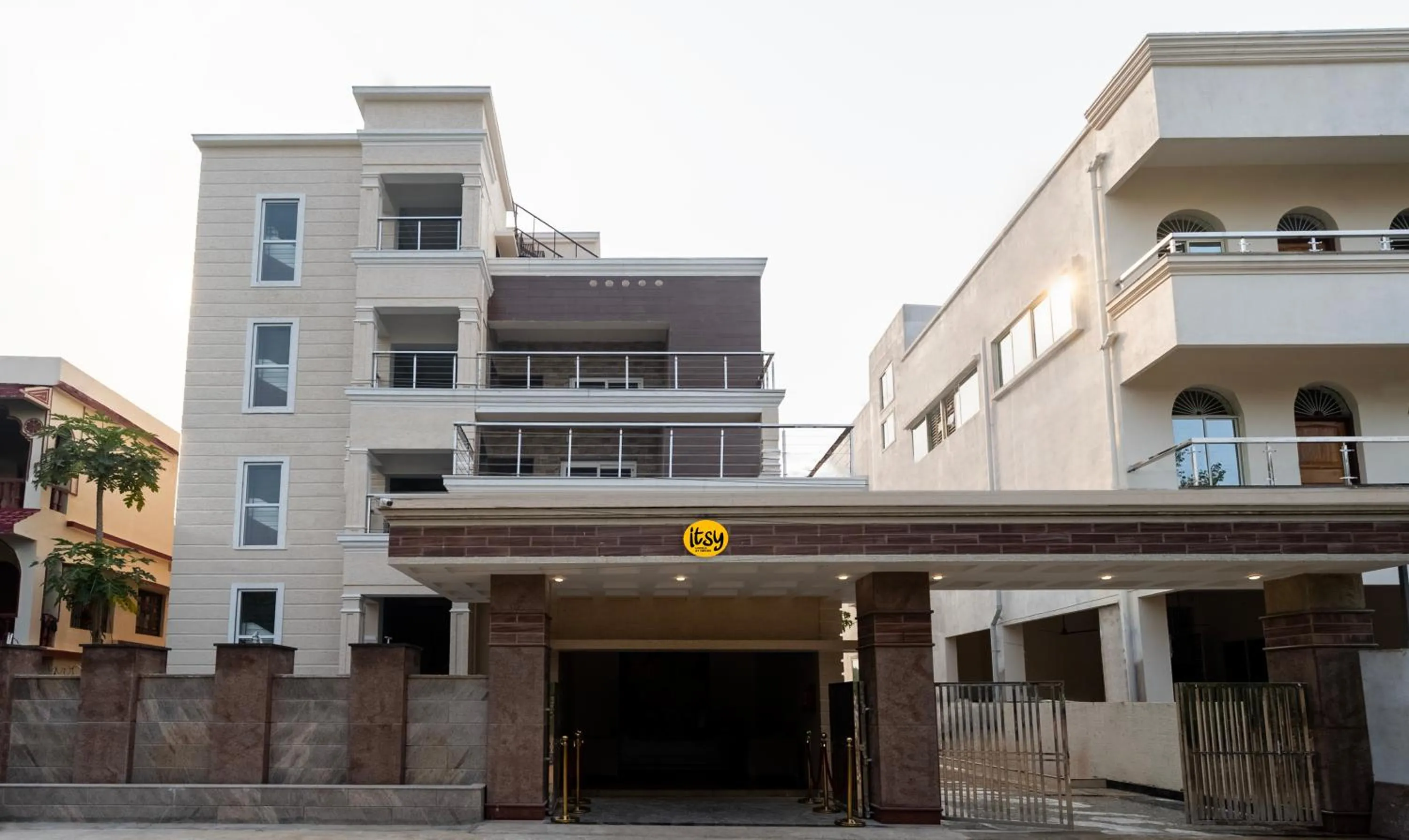 Facade/entrance in Itsy Hotels Greenland Jungle View
