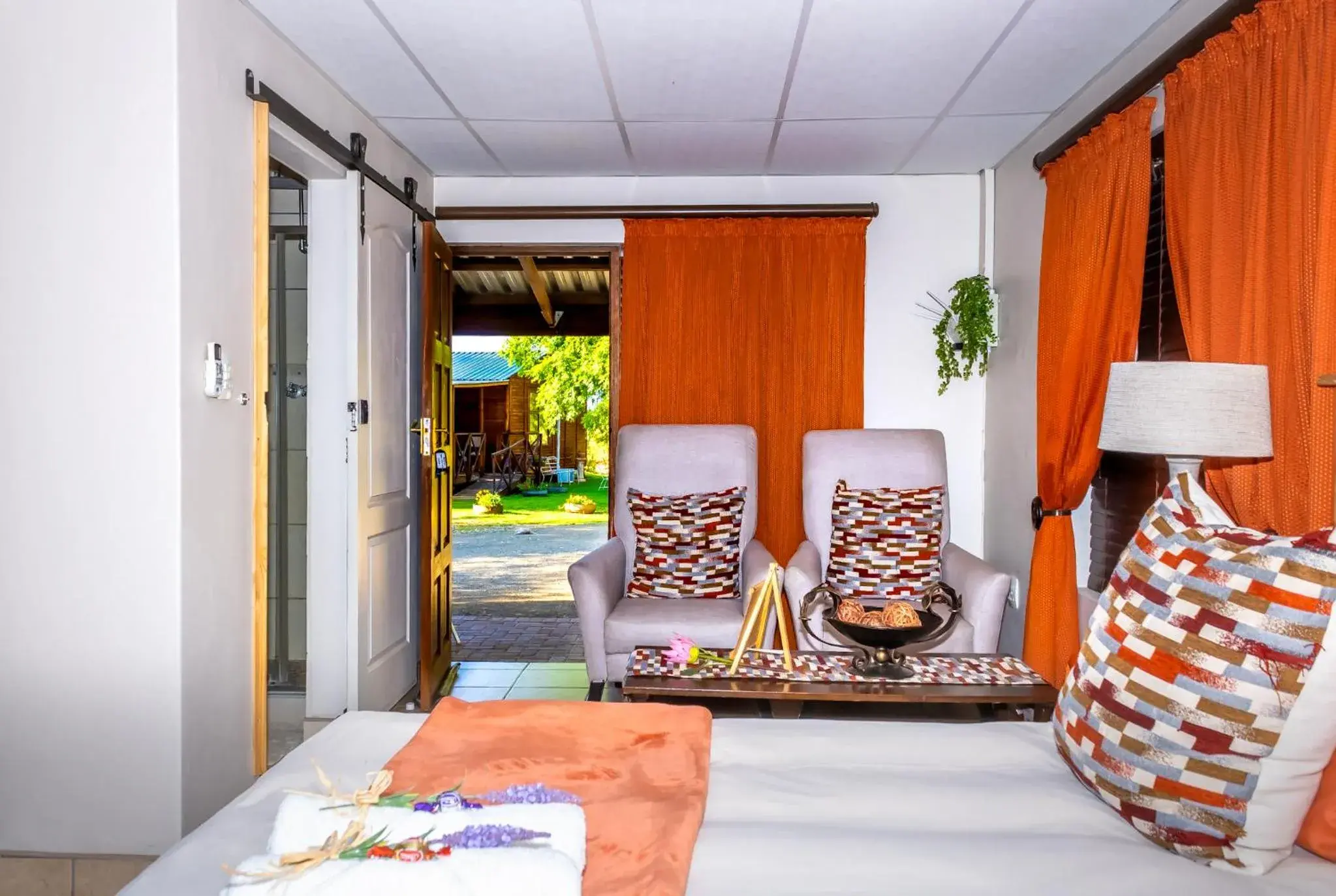 Apartment With Shared Bathroom - single occupancy in A Cherry Lane Self Catering and B&B Apartment With Shared Bathroom - single occupancy in A Cherry Lane Self Catering and B&B