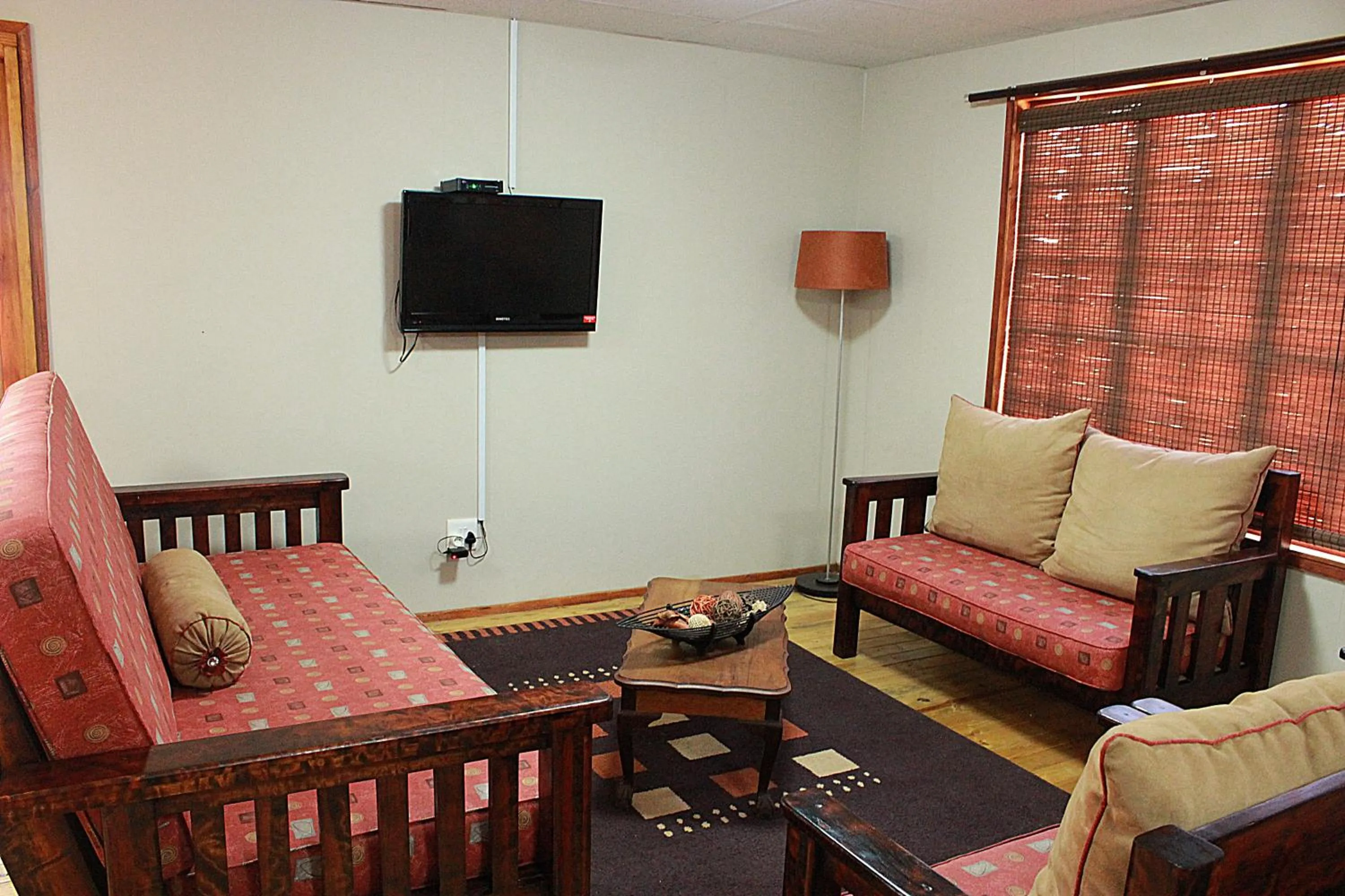 TV and multimedia in A Cherry Lane Self Catering and B&B