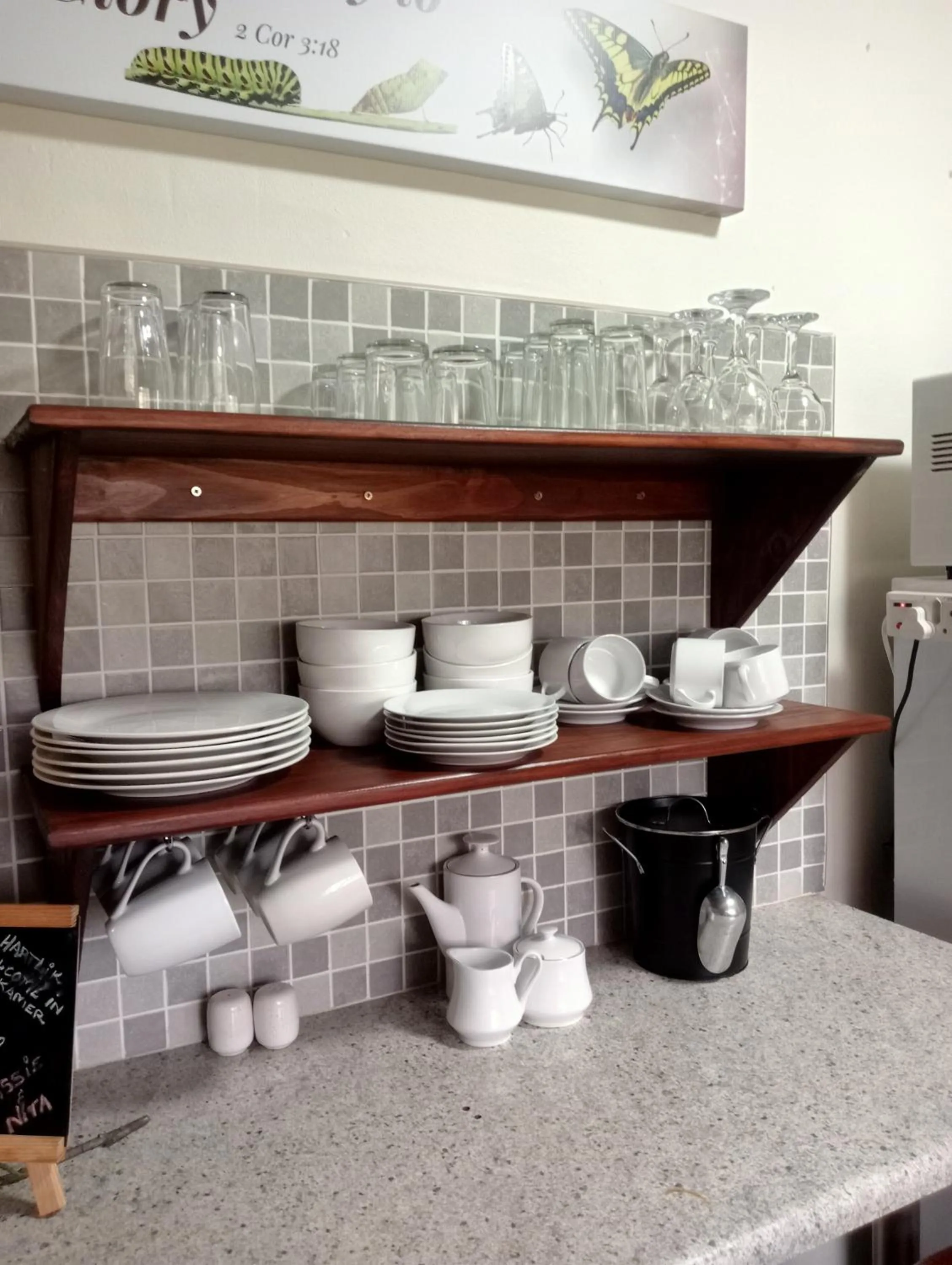 Kitchen or kitchenette in A Cherry Lane Self Catering and B&B