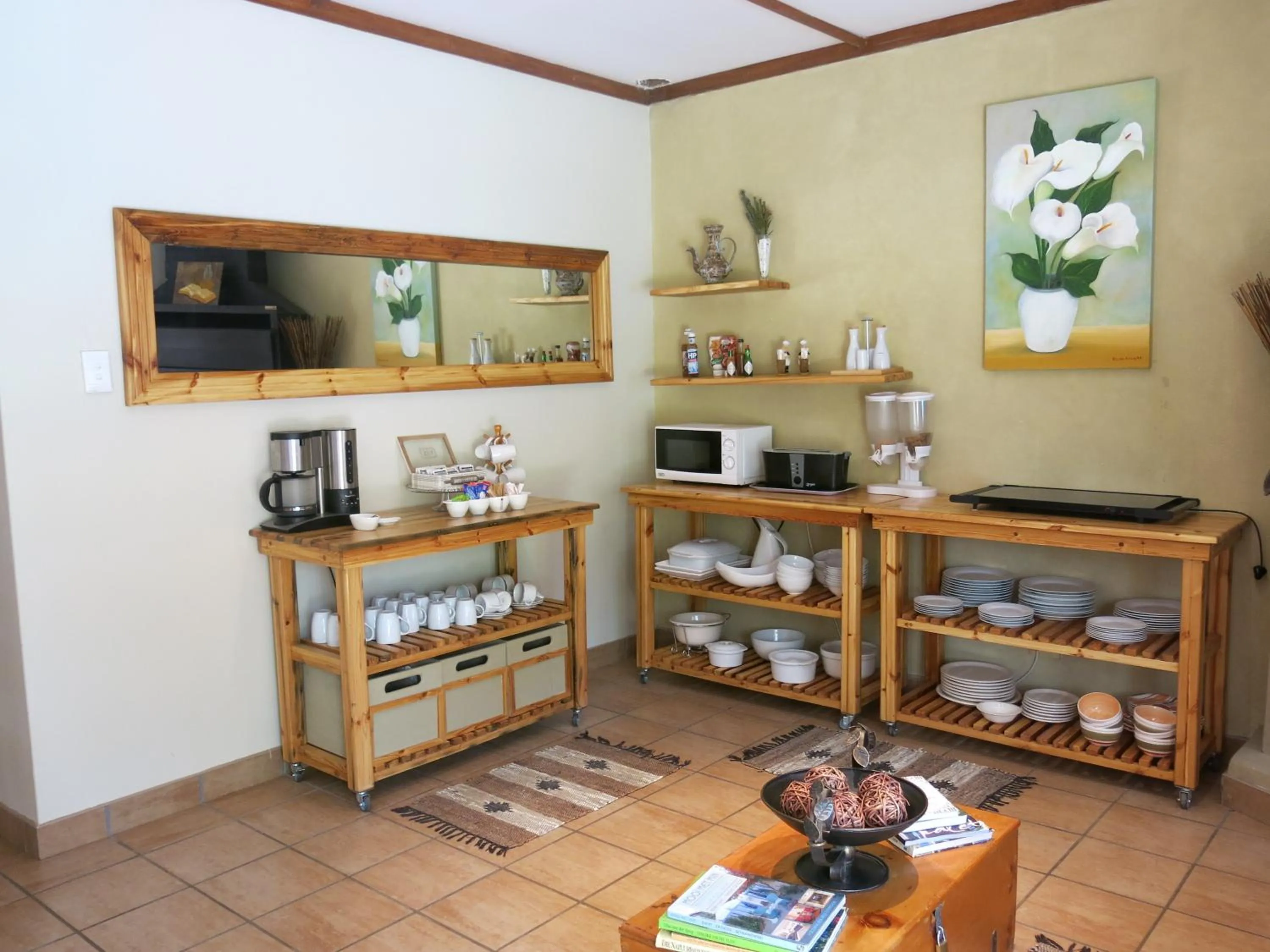 Dining area in A Cherry Lane Self Catering and B&B