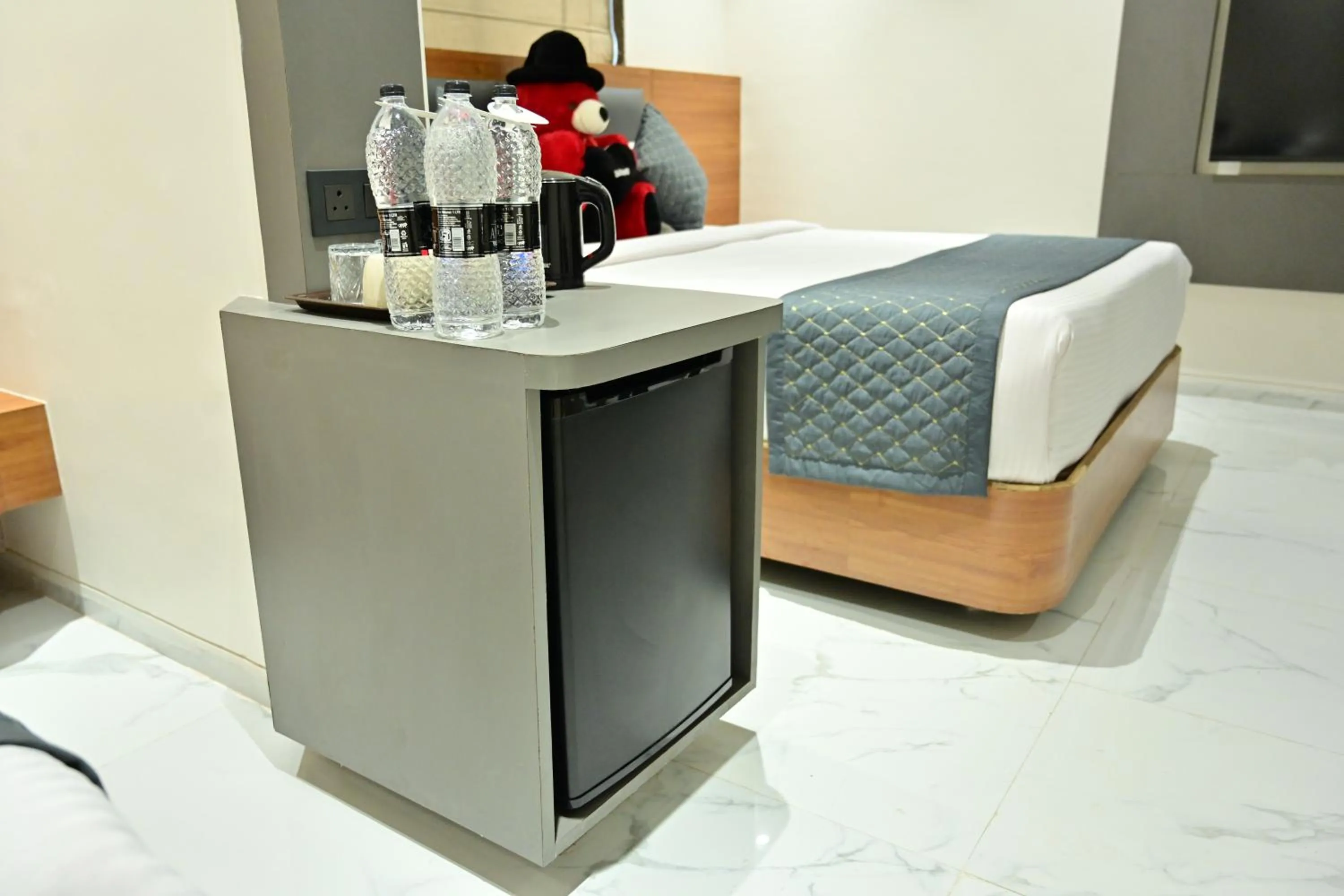minibar, Bed in Hotel Sai Kamal