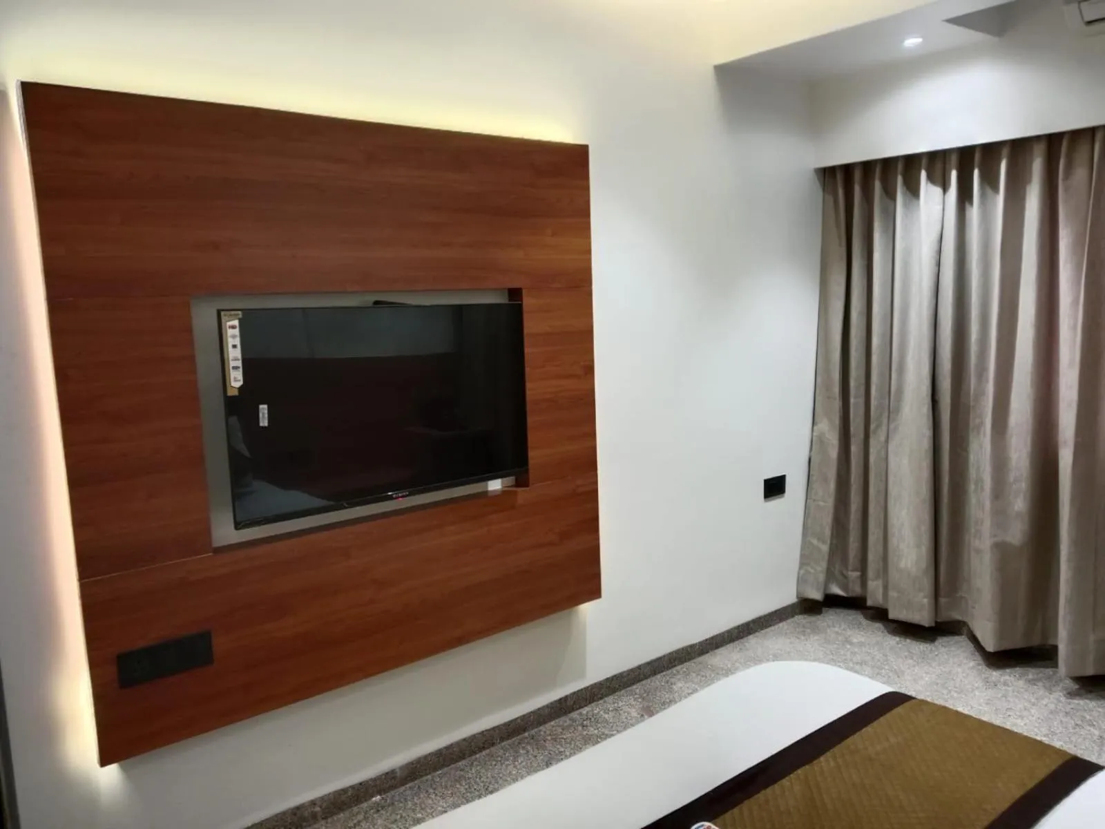 TV and multimedia in Hotel Sai Kamal