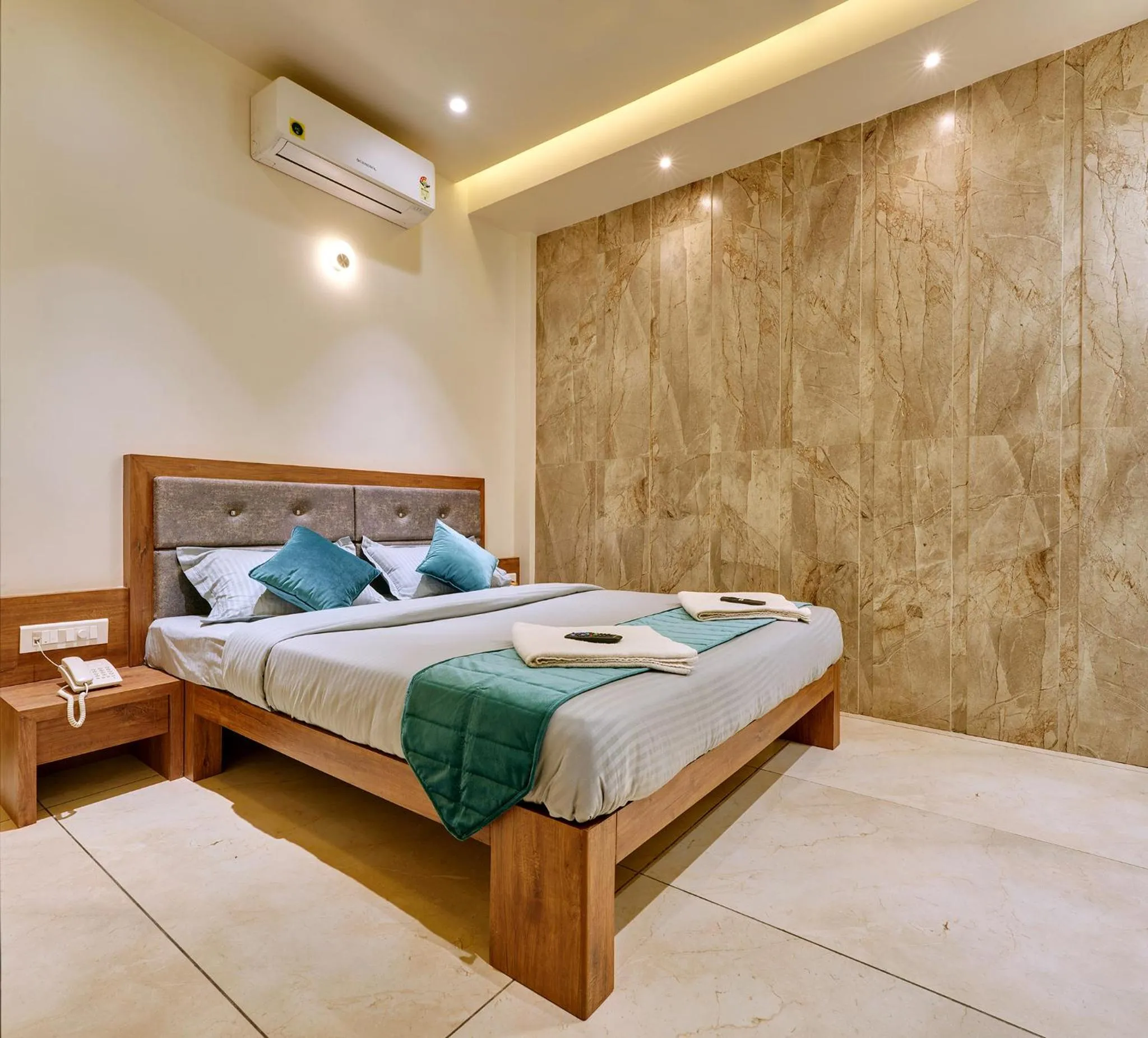 Bedroom, Bed in Hotel Swamini Kolhapur