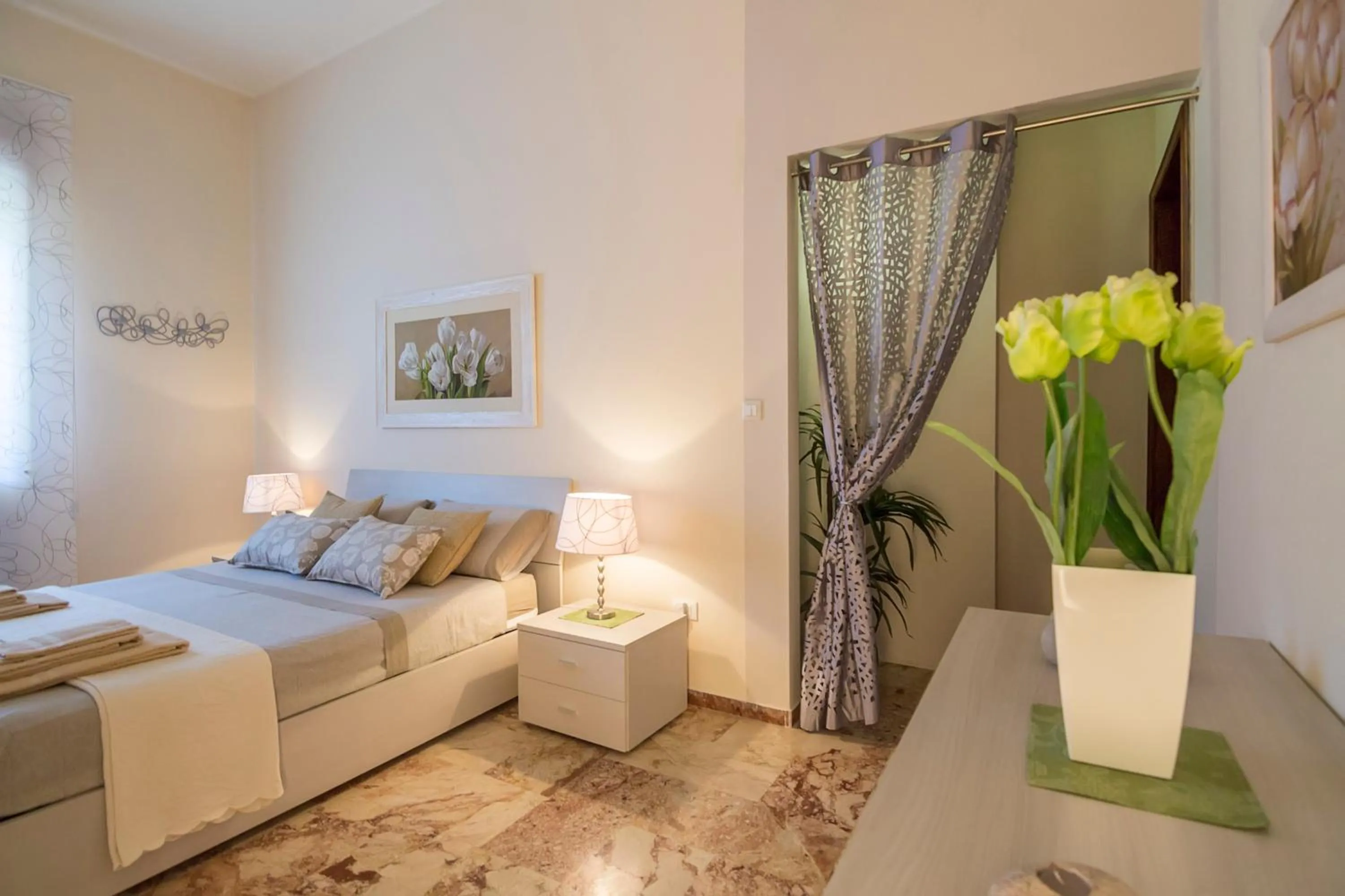 Photo of the whole room in Villa Lazzari B&B Tra i due Mari