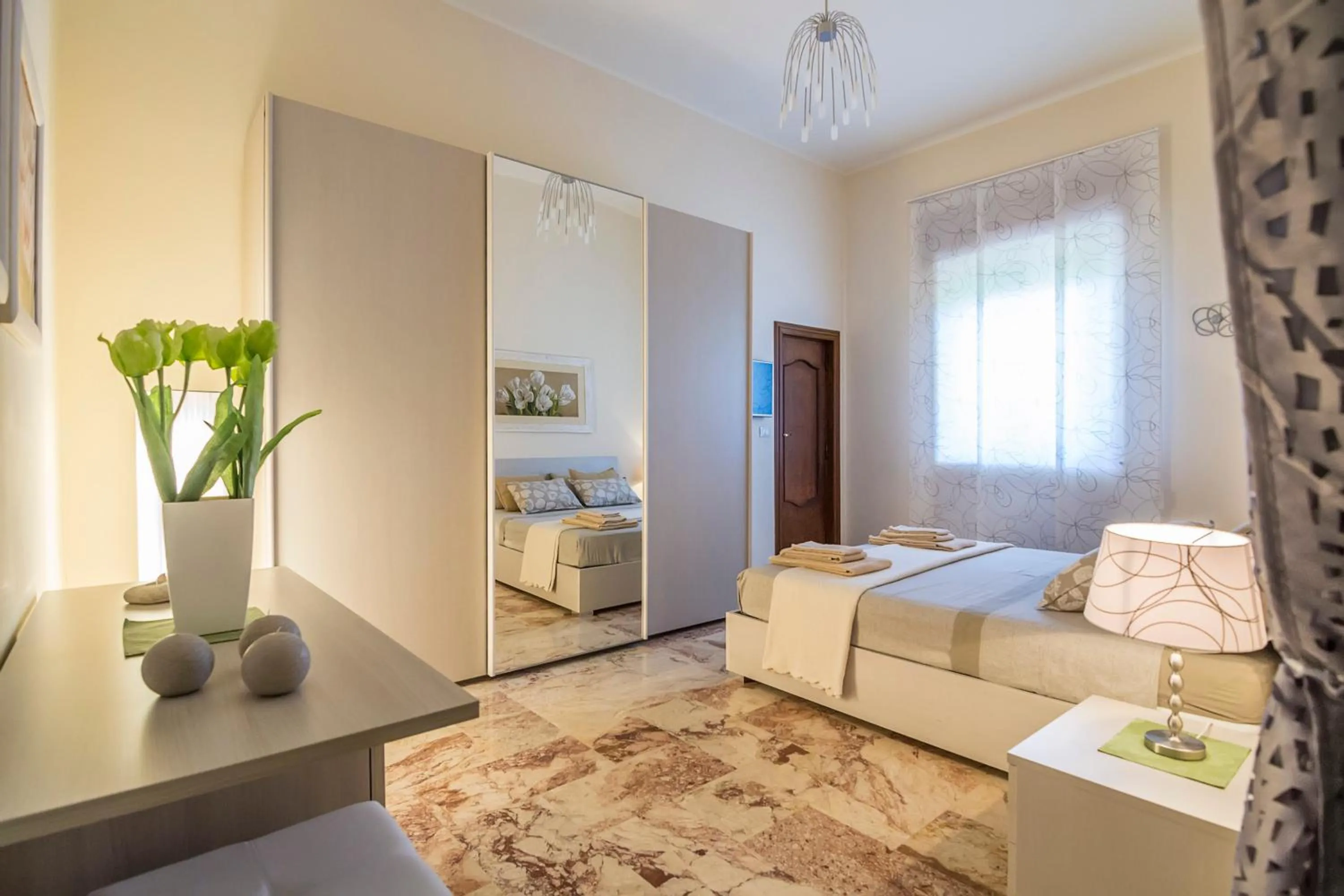 Photo of the whole room in Villa Lazzari B&B Tra i due Mari