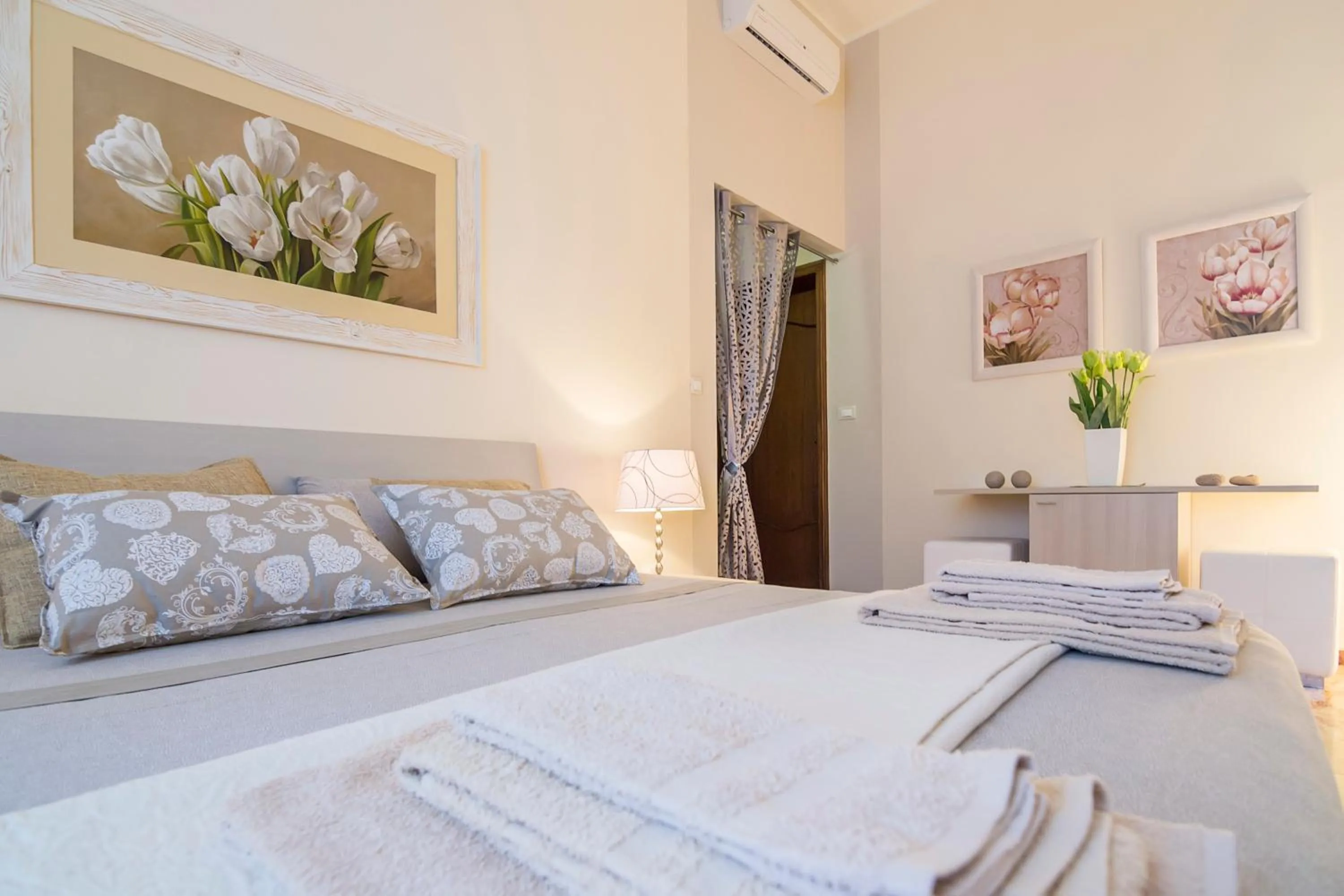 Photo of the whole room in Villa Lazzari B&B Tra i due Mari