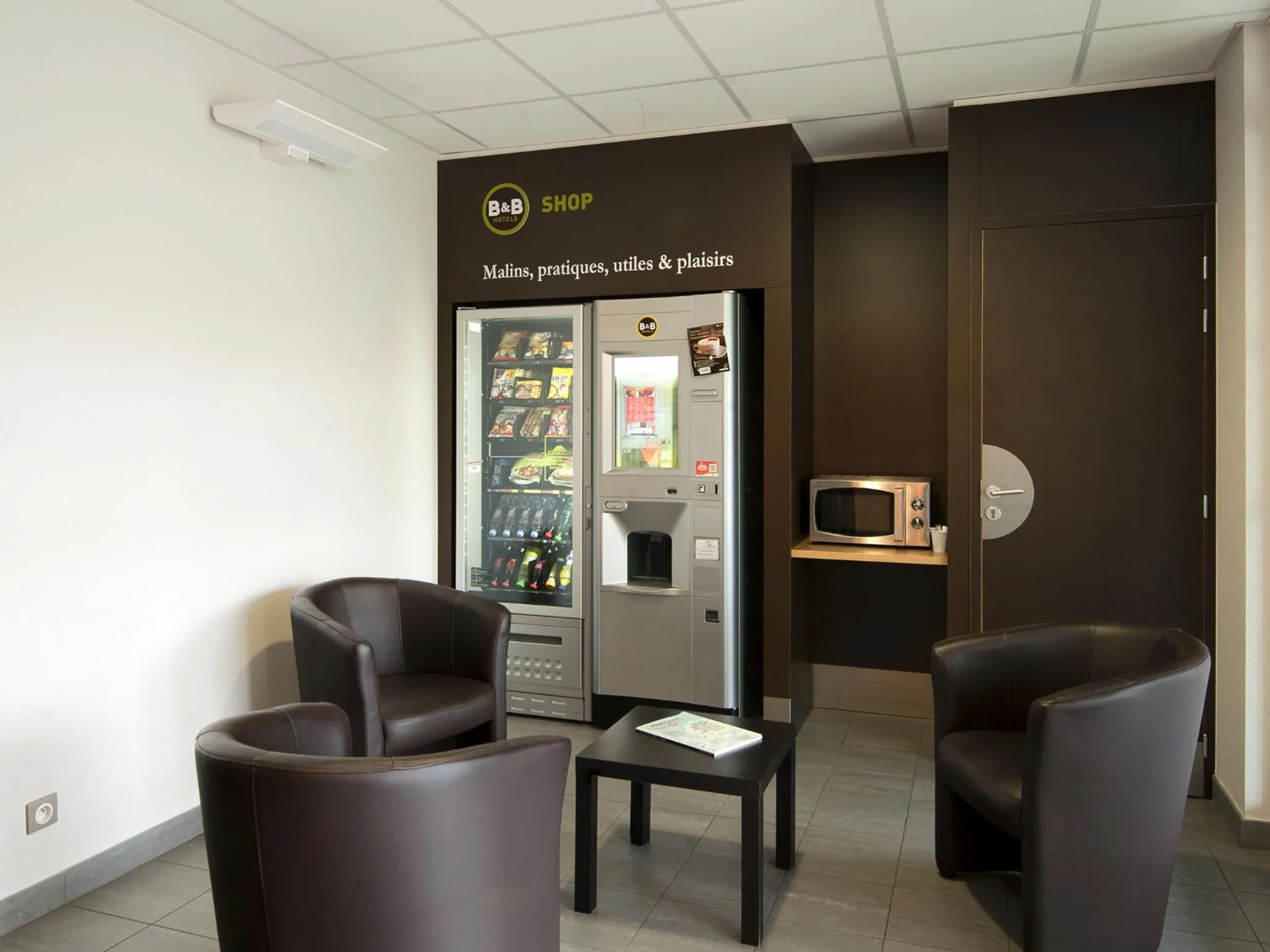 Food and drinks in B&B HOTEL Lyon Eurexpo Chassieu