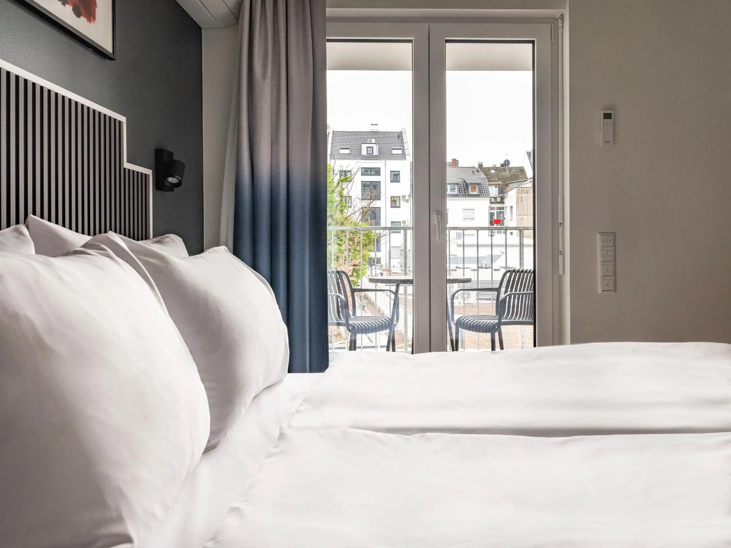 Bedroom, Bed in Numa Düsseldorf Leo