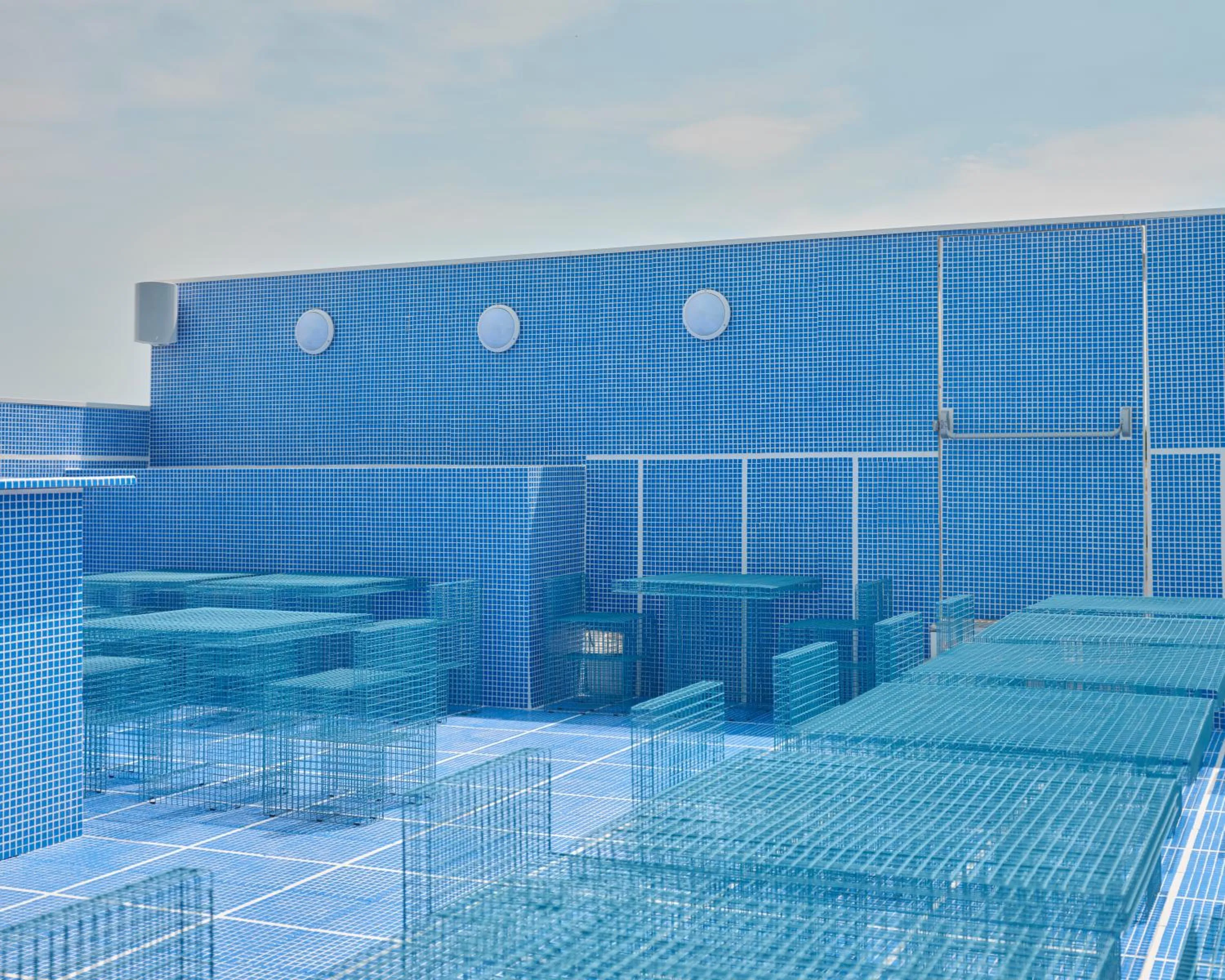 Patio in Hôtel Présent - Entrée autonome, réception en ligne - Encore Mieux