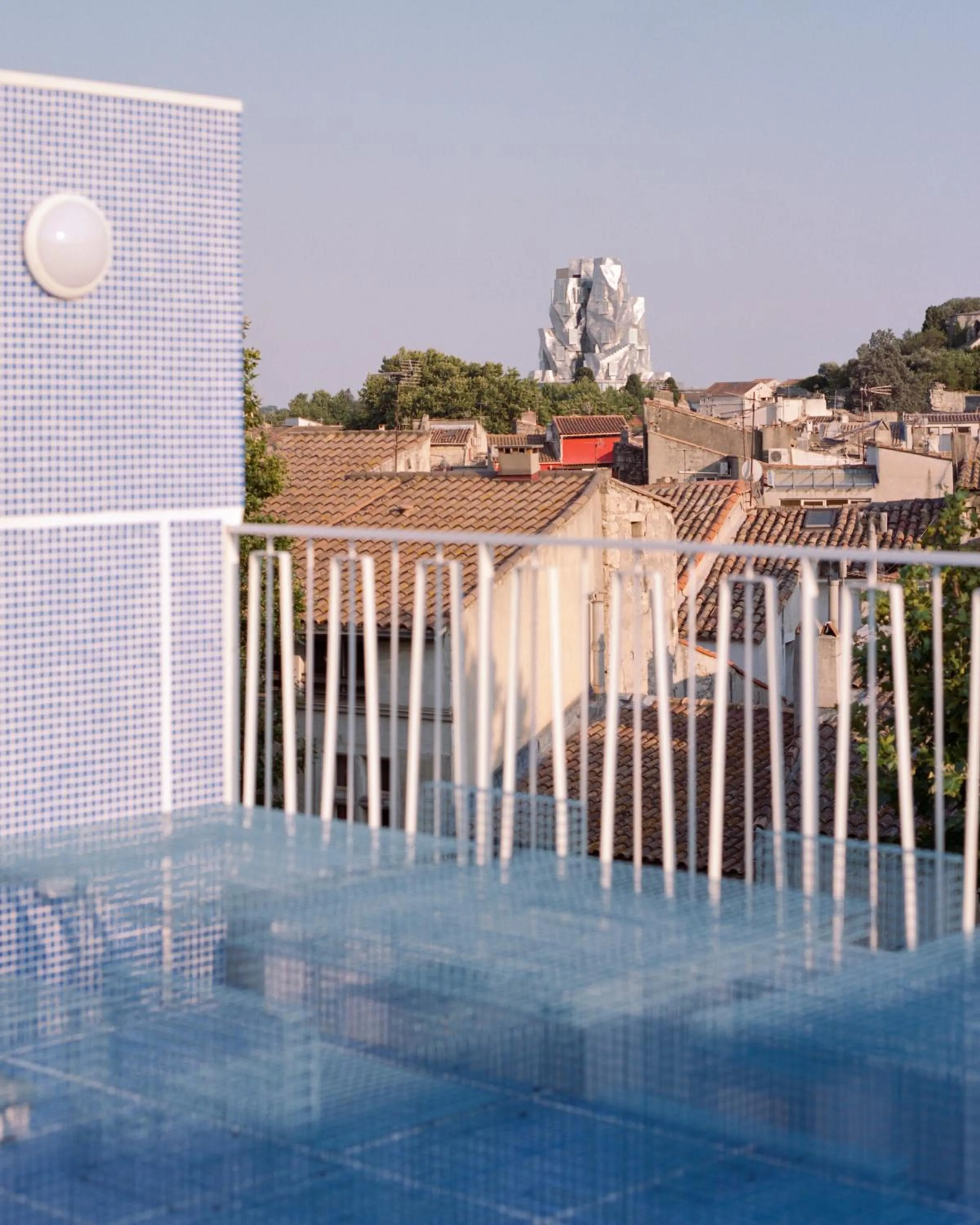 Balcony/Terrace in Hôtel Présent - Entrée autonome, réception en ligne - Encore Mieux