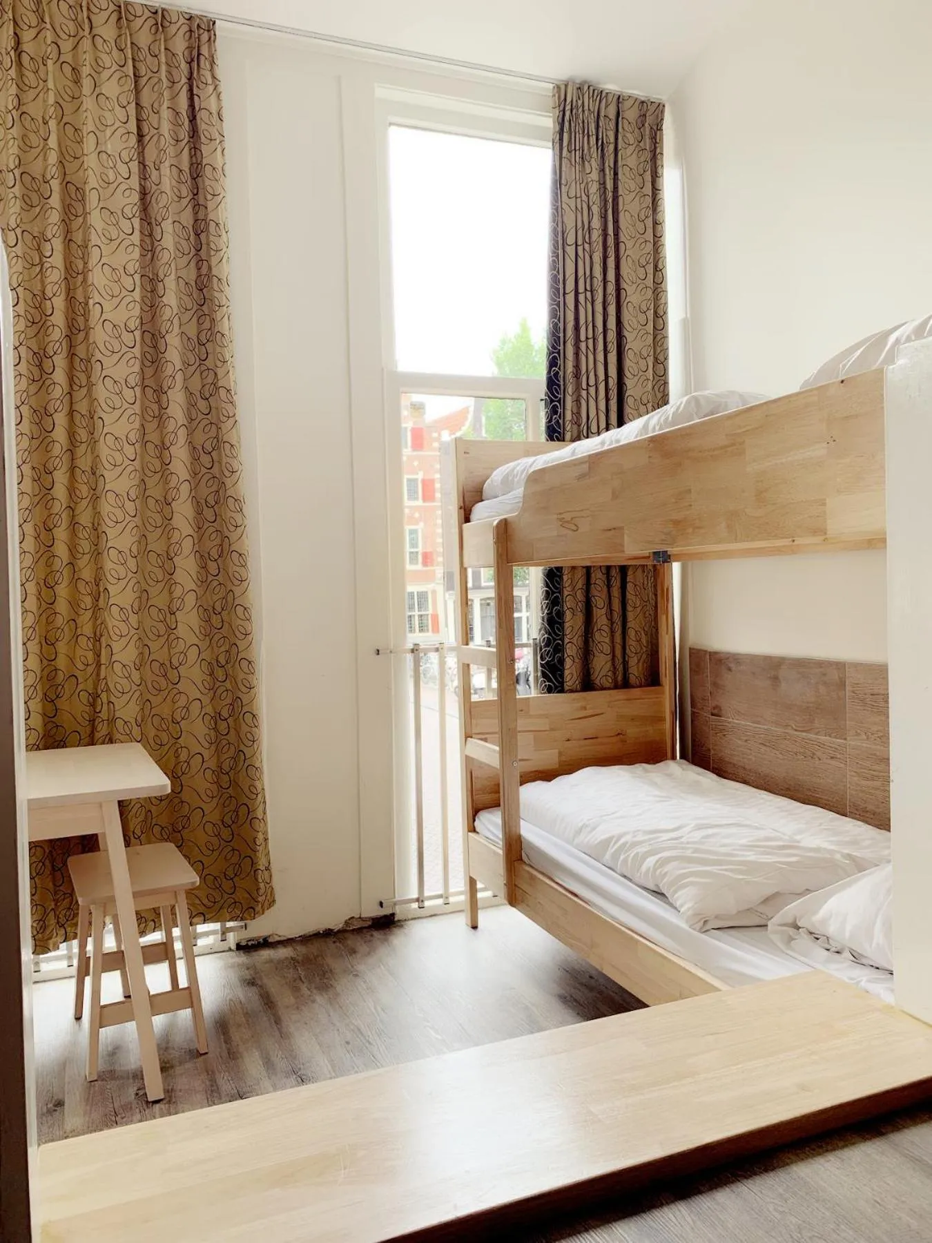 Bed in Hotel The Globe