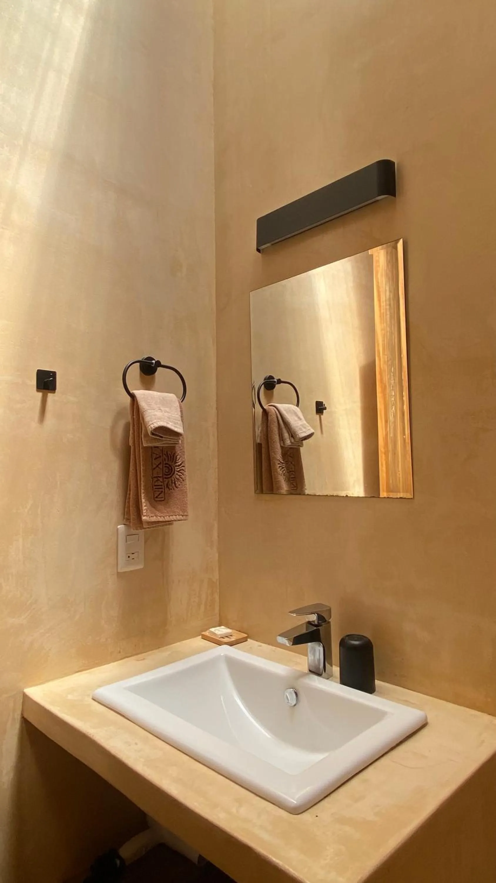 Yax Kiin Casa Boutique