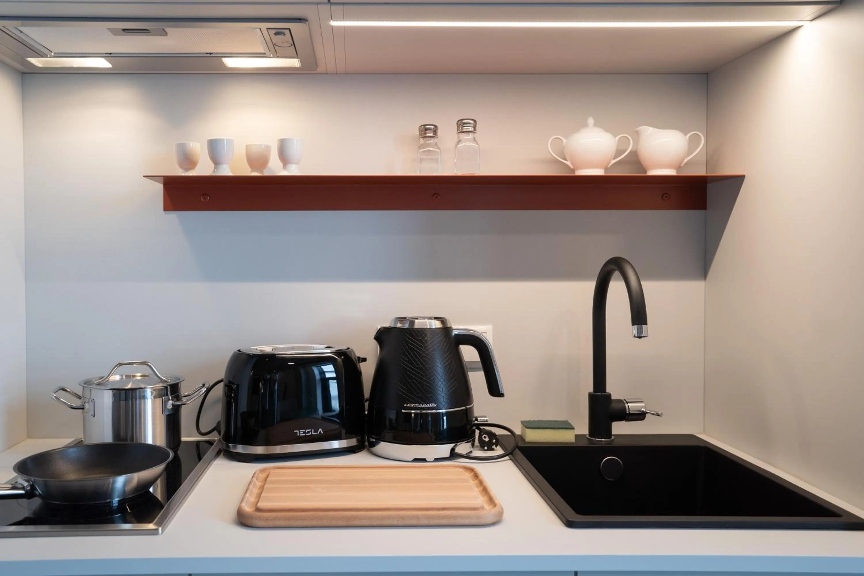 Coffee/tea facilities in HONEST Ricany