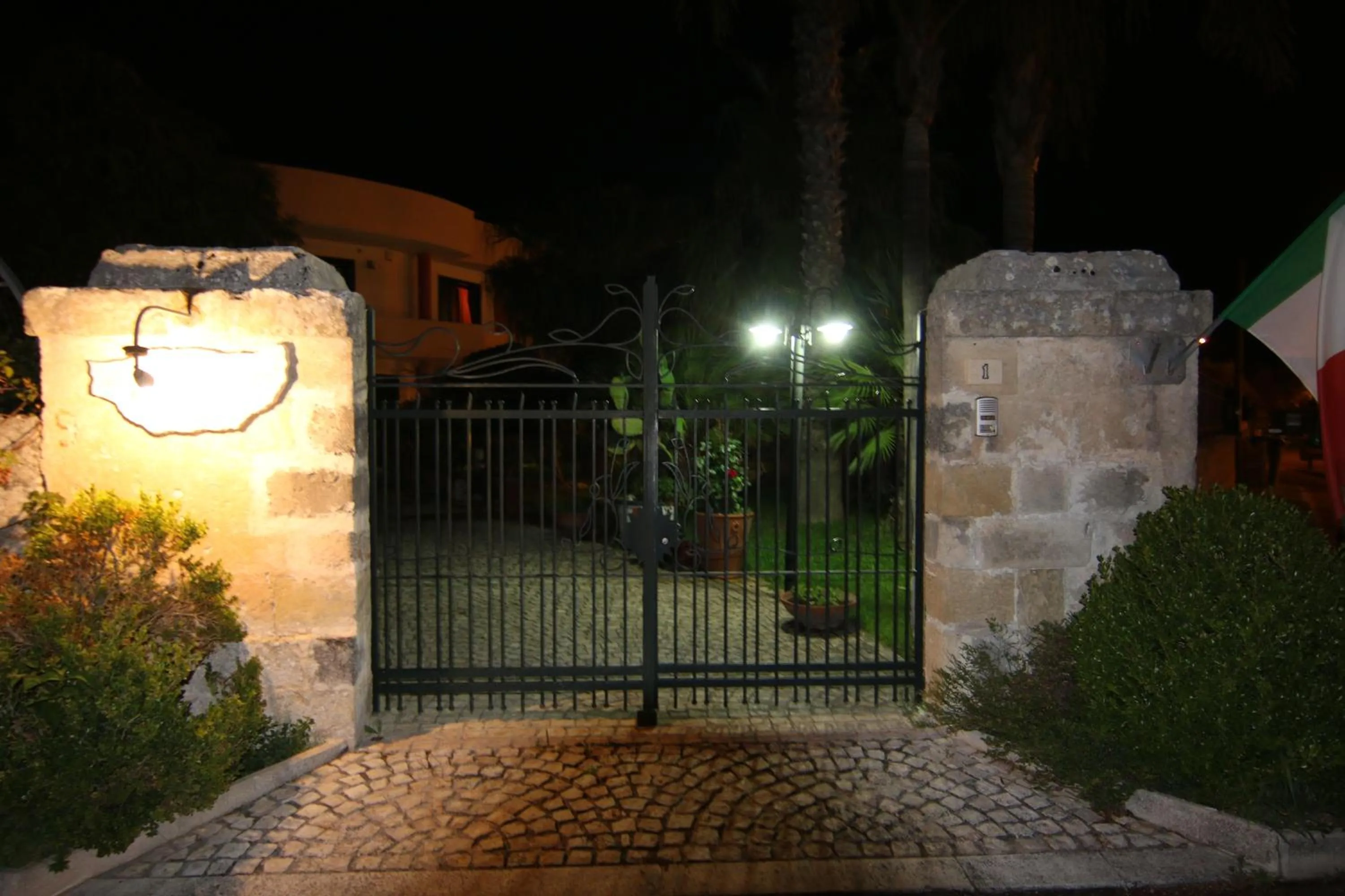 Facade/entrance in B & B Paradise