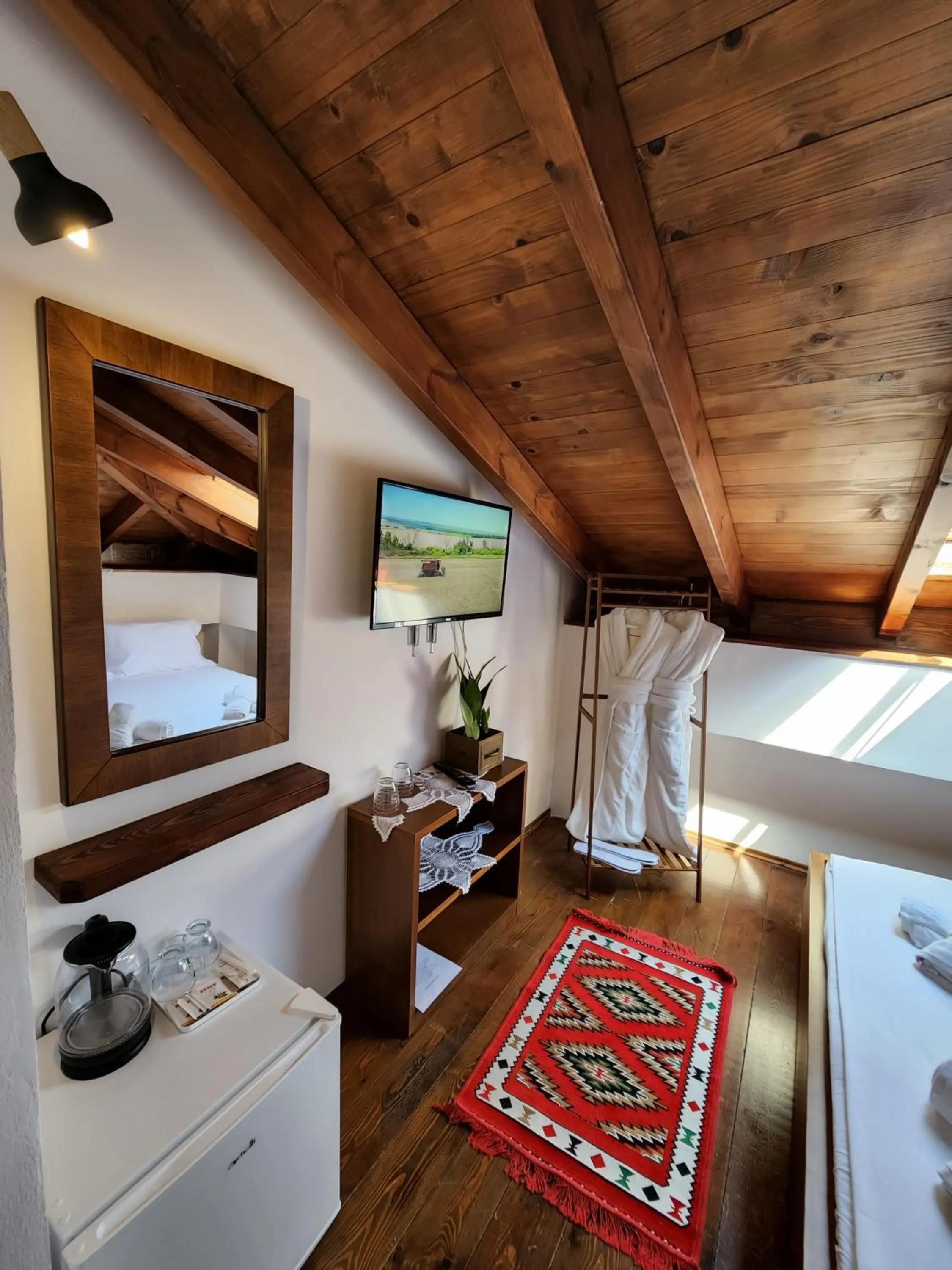 Communal lounge/ TV room in Sokak Boutique Hotel