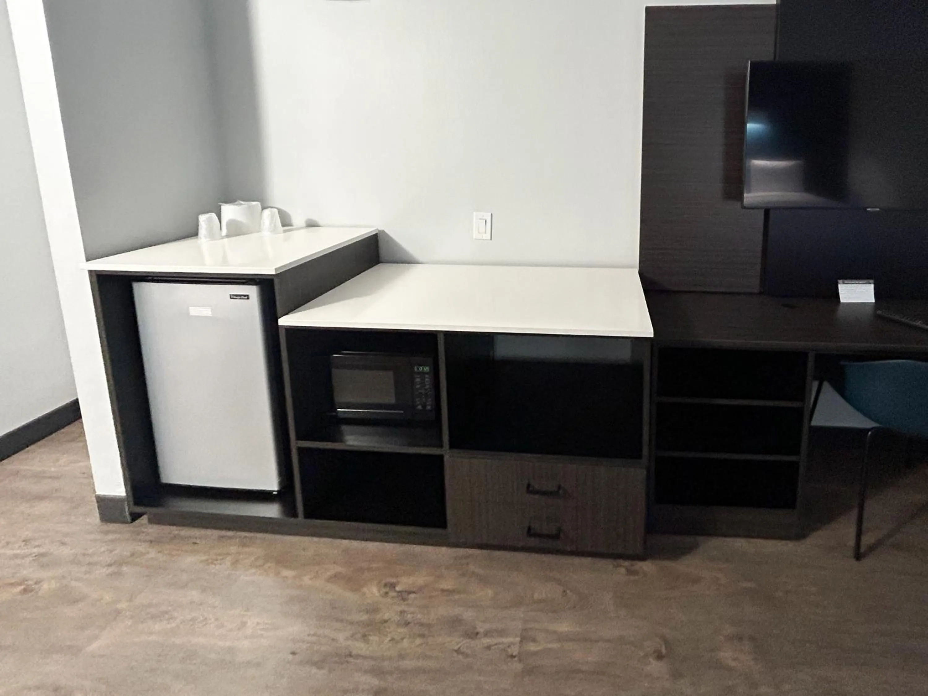 Bedroom in Studio 6 Suites Carson, CA