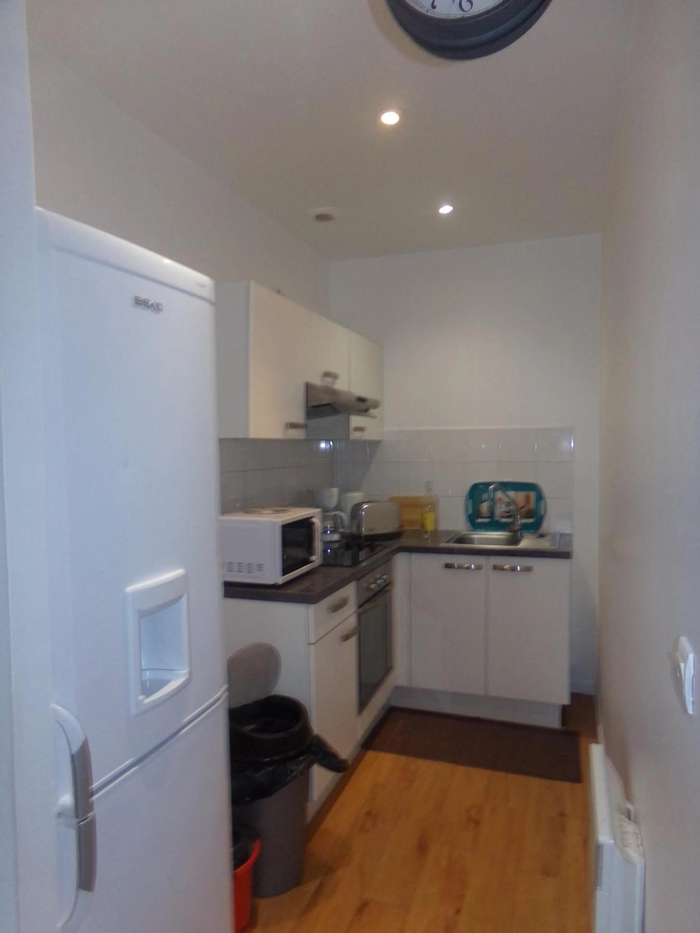 Kitchen or kitchenette in L'Escapade Mersoise